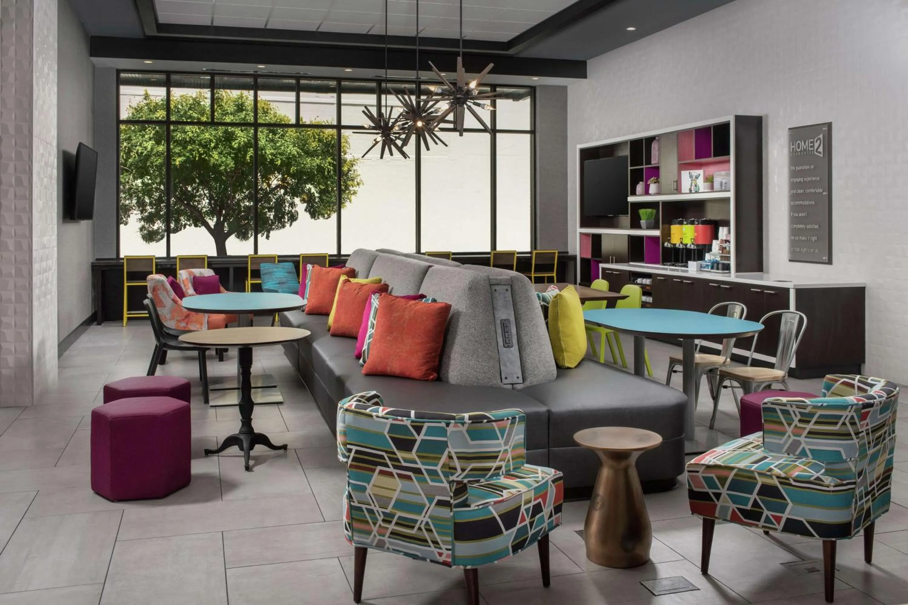 Breakfast in Home2 Suites By Hilton Nashville Downtown Convention Center