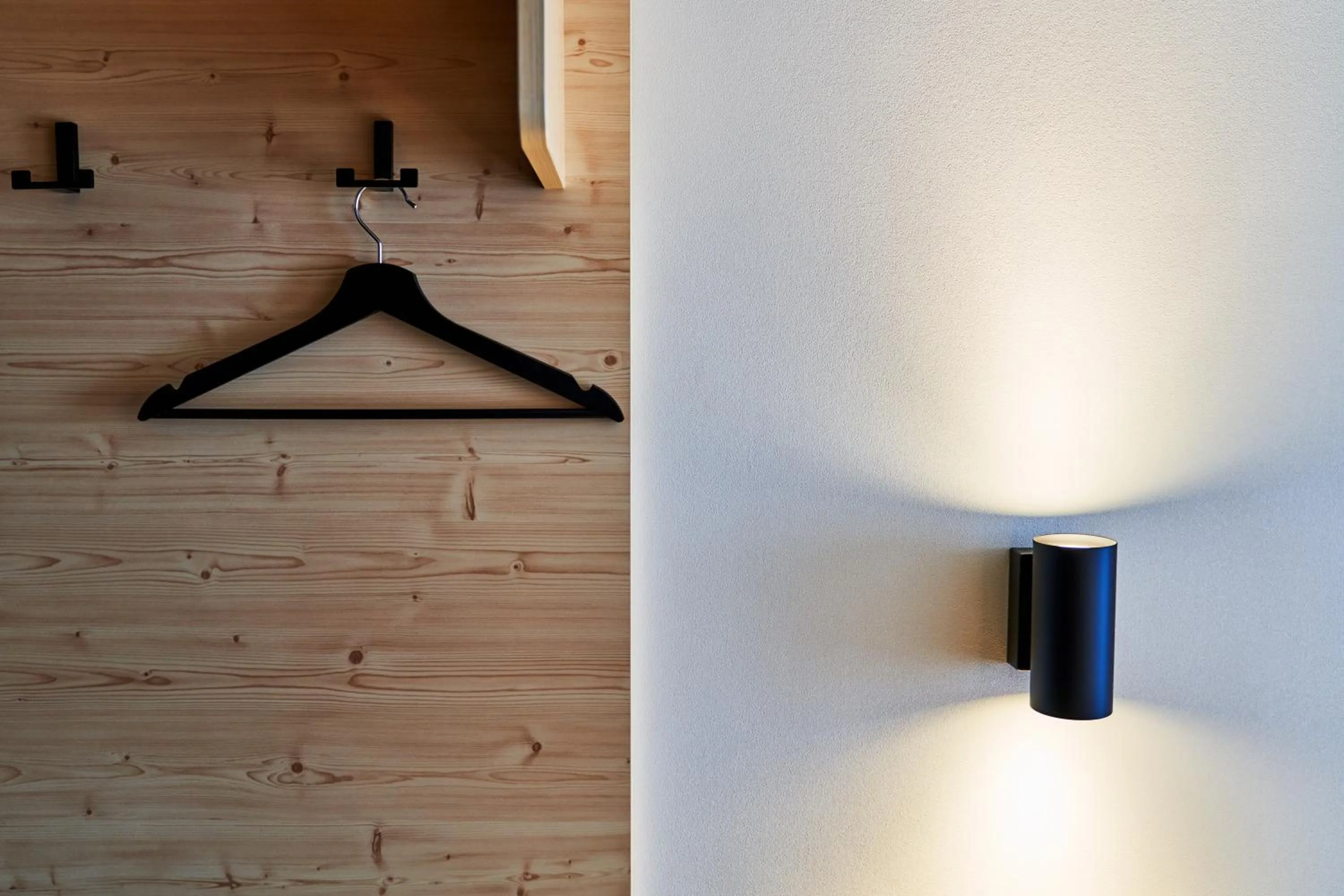 wardrobe in McDreams Hotel München - Messe