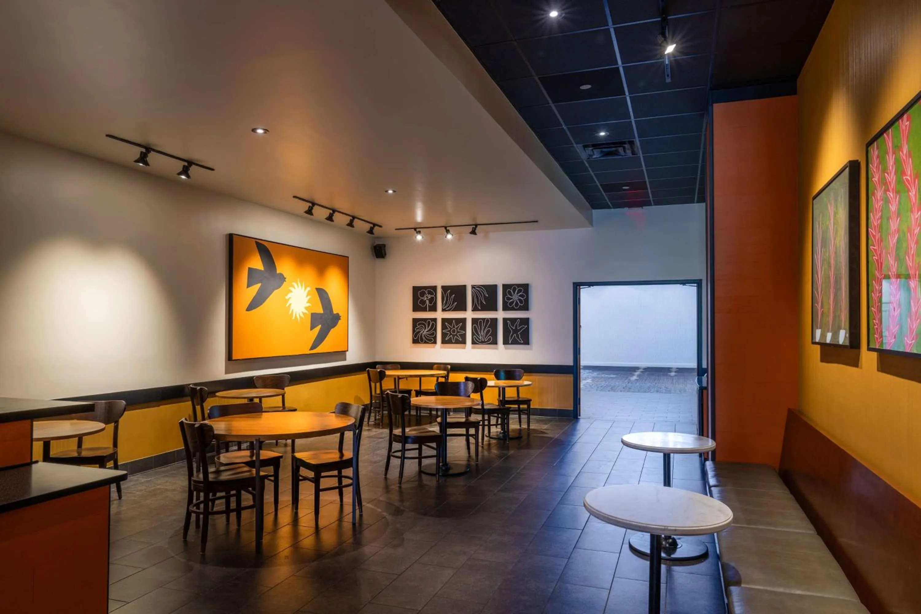 Restaurant/places to eat in Hilton St. Petersburg Bayfront