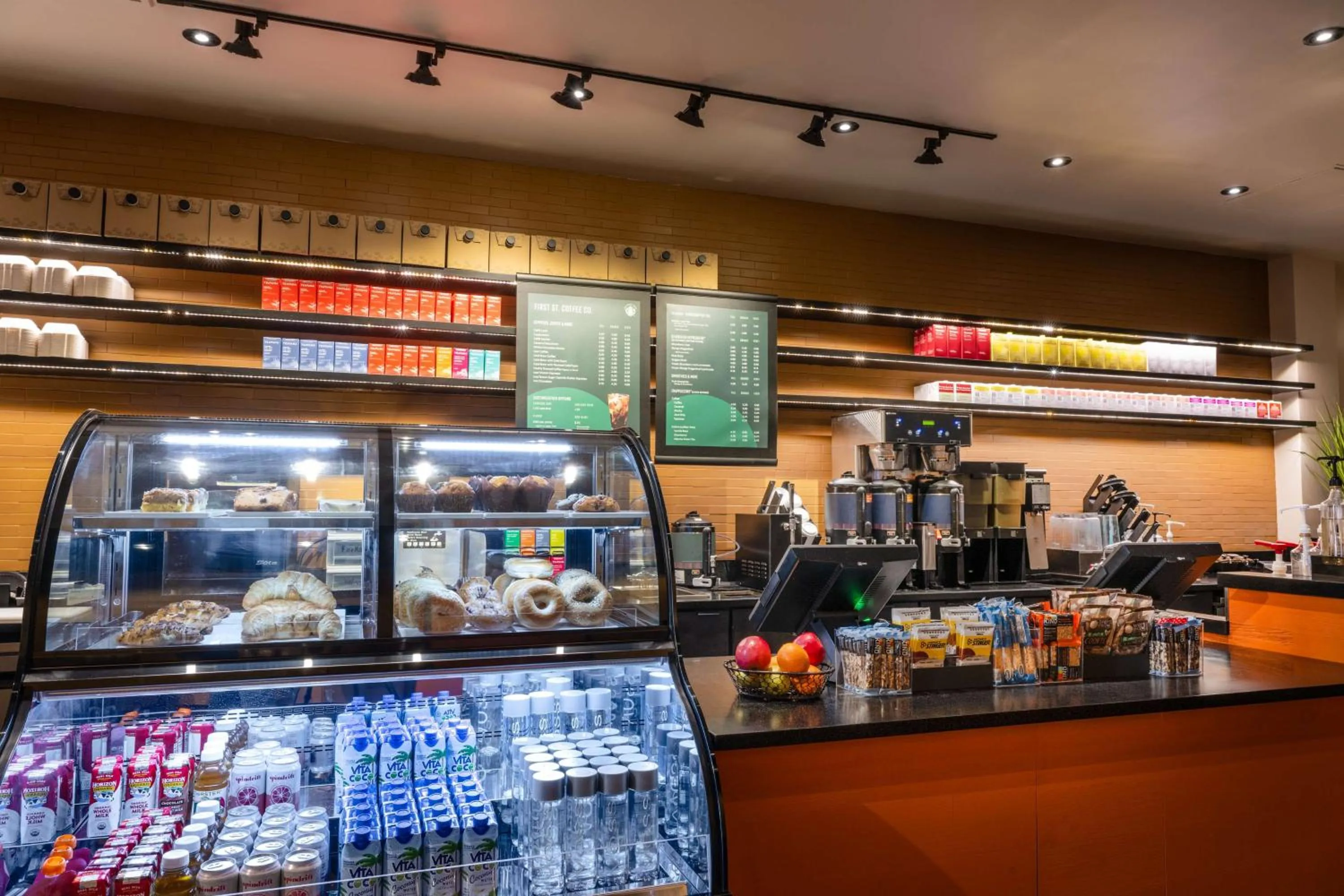 Restaurant/places to eat in Hilton St. Petersburg Bayfront