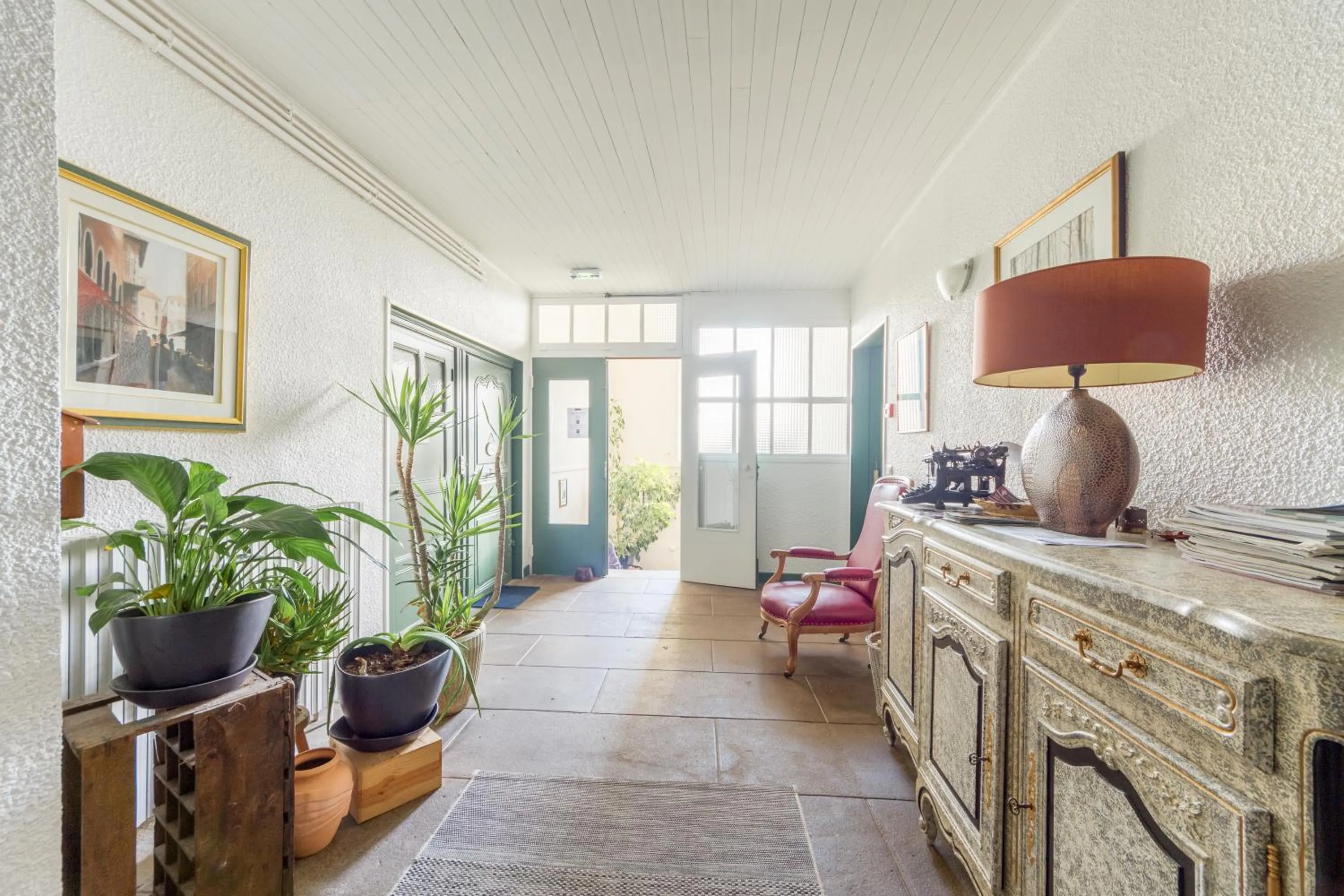 Nightclub / DJ in Ermitage Saint Vincent B&B