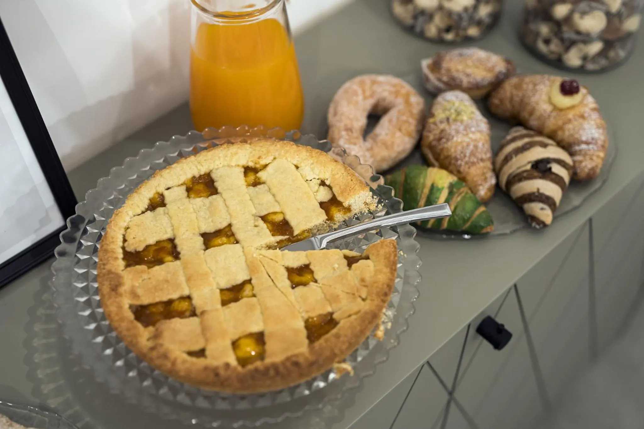 Food and drinks in Bellini Suite