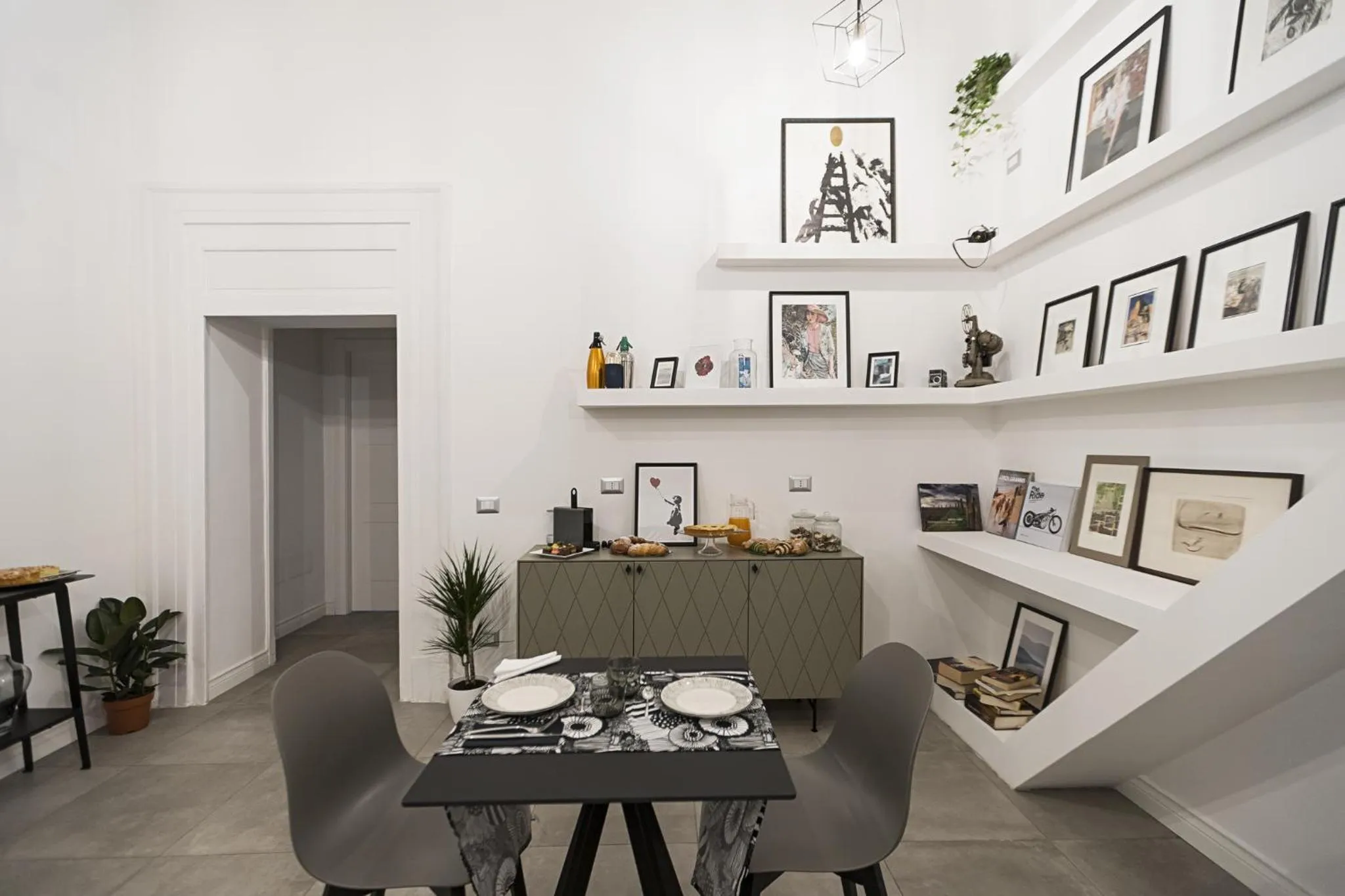 Seating area in Bellini Suite