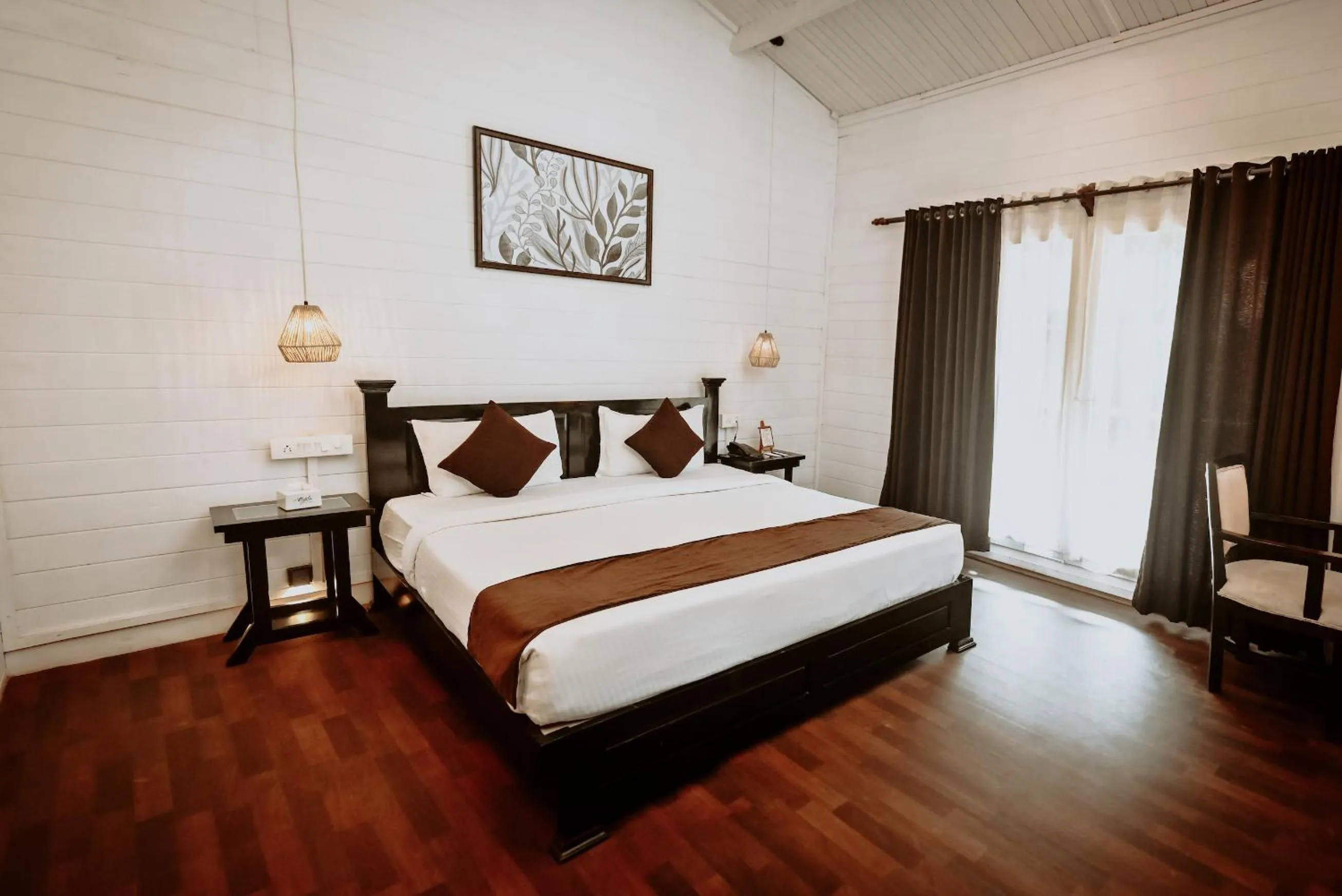 Bedroom, Bed in The Regalia Resort