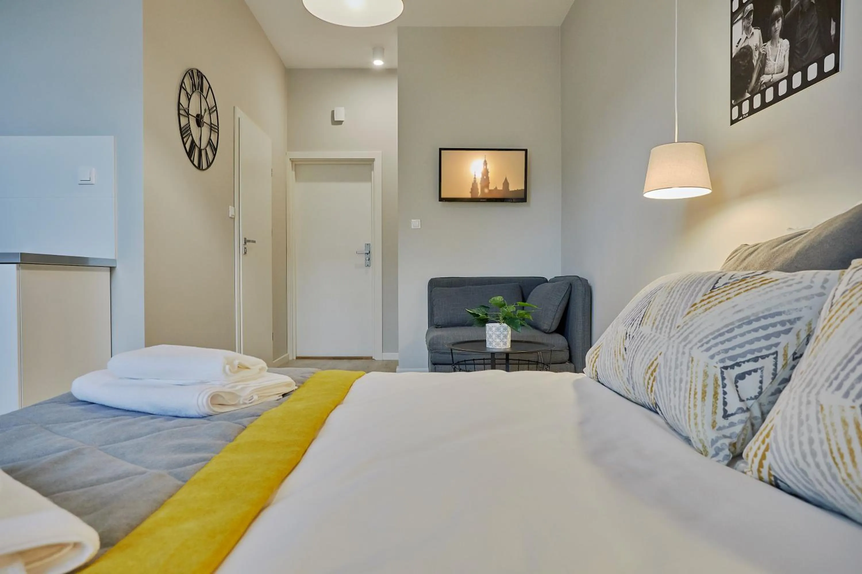 Bed in FLORIANSKA 32 by PI Apartments