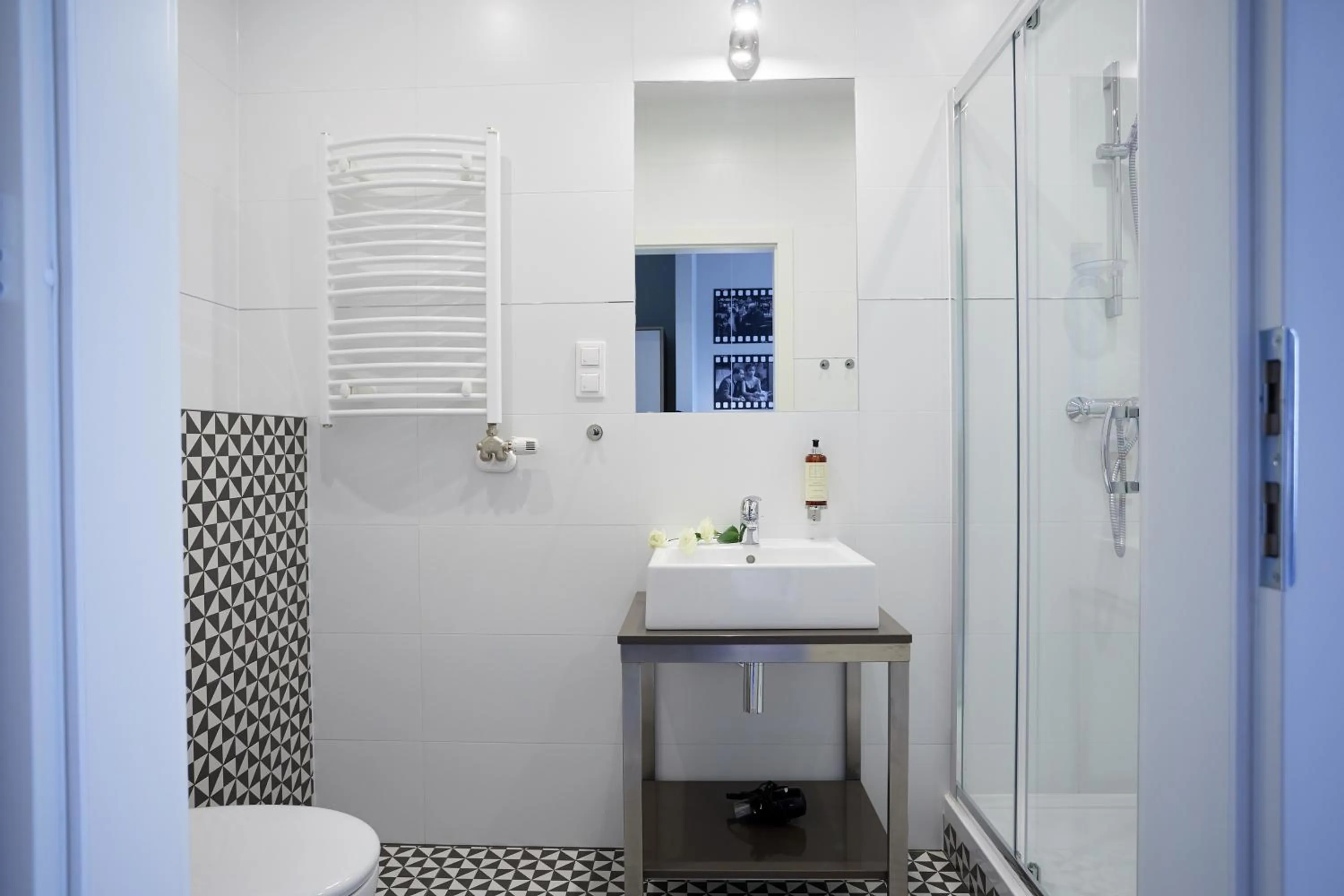 Shower in FLORIANSKA 32 by PI Apartments