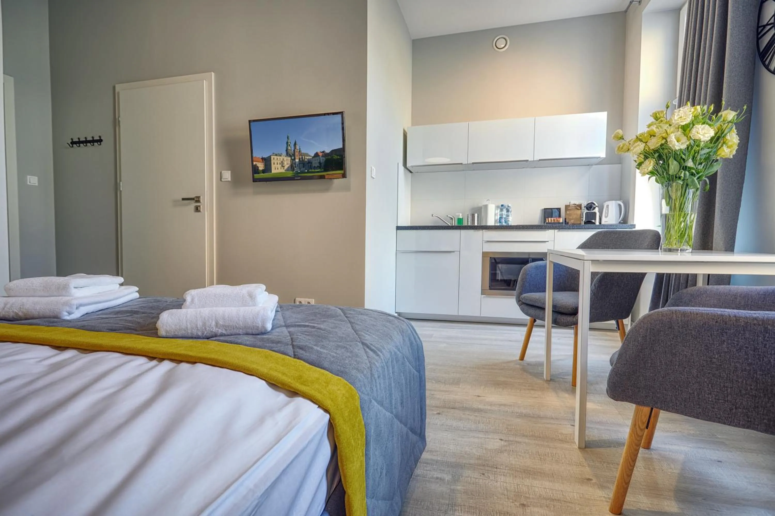 Bed in FLORIANSKA 32 by PI Apartments