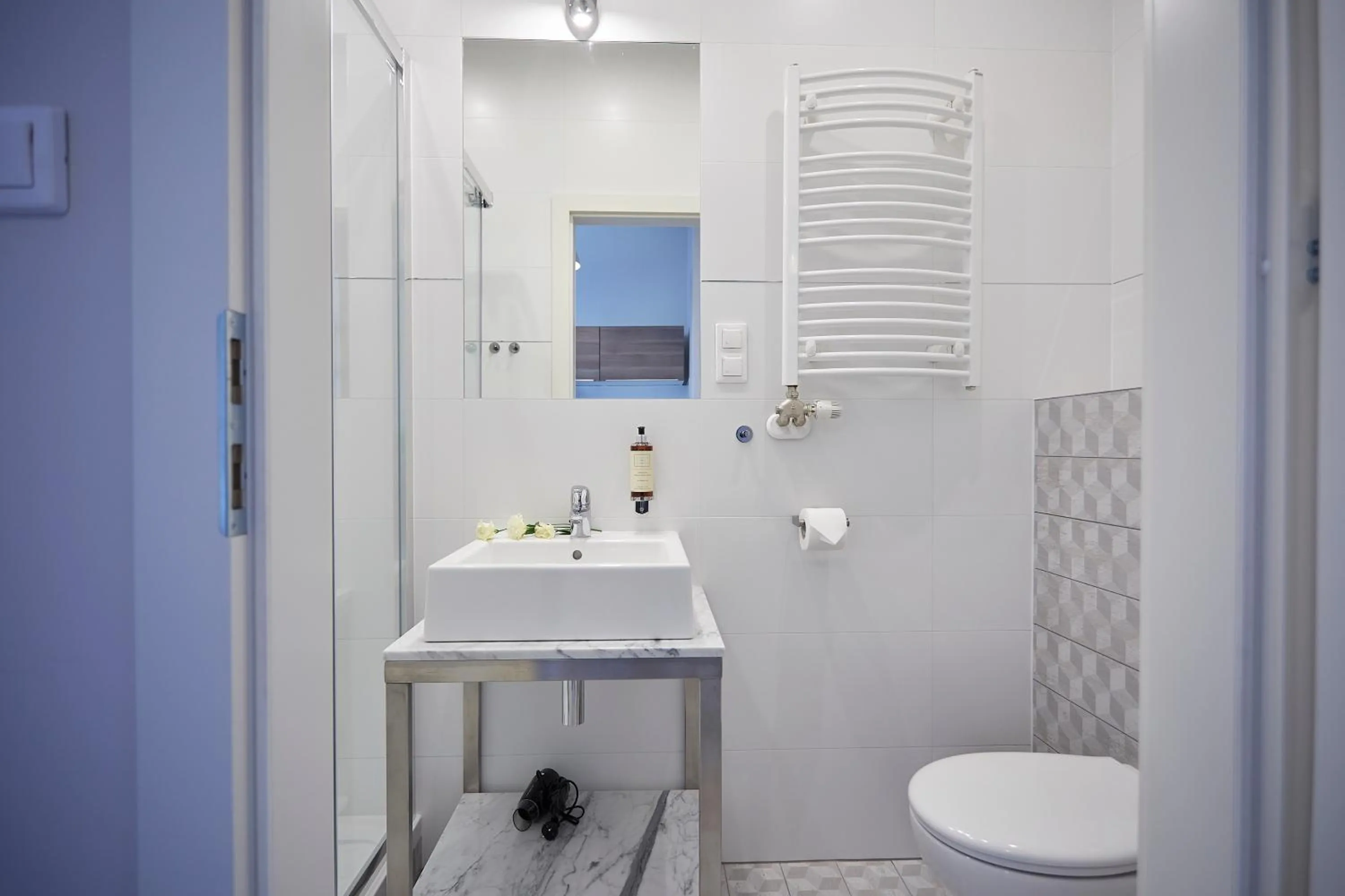 Toilet in FLORIANSKA 32 by PI Apartments