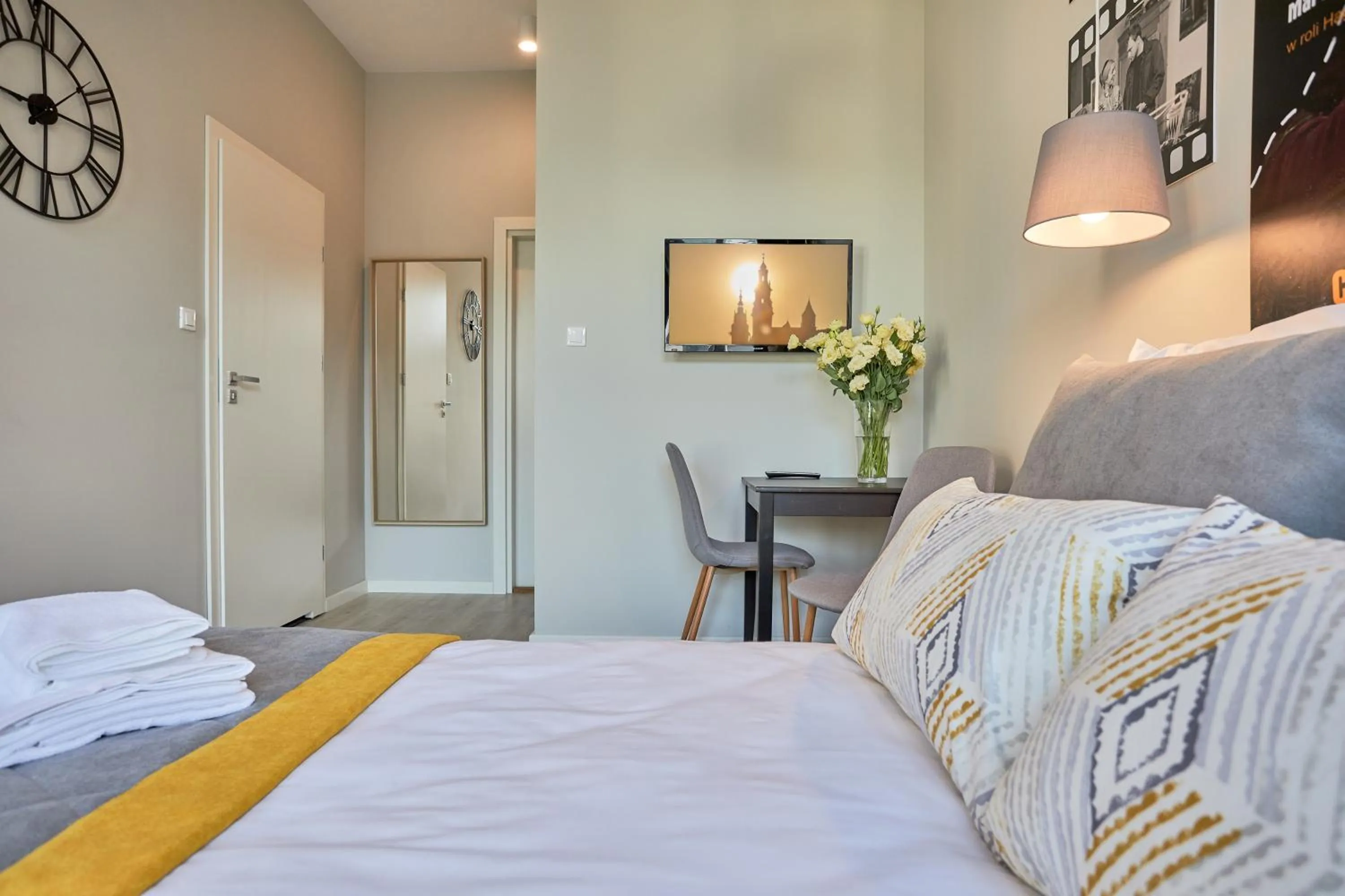 Bed in FLORIANSKA 32 by PI Apartments