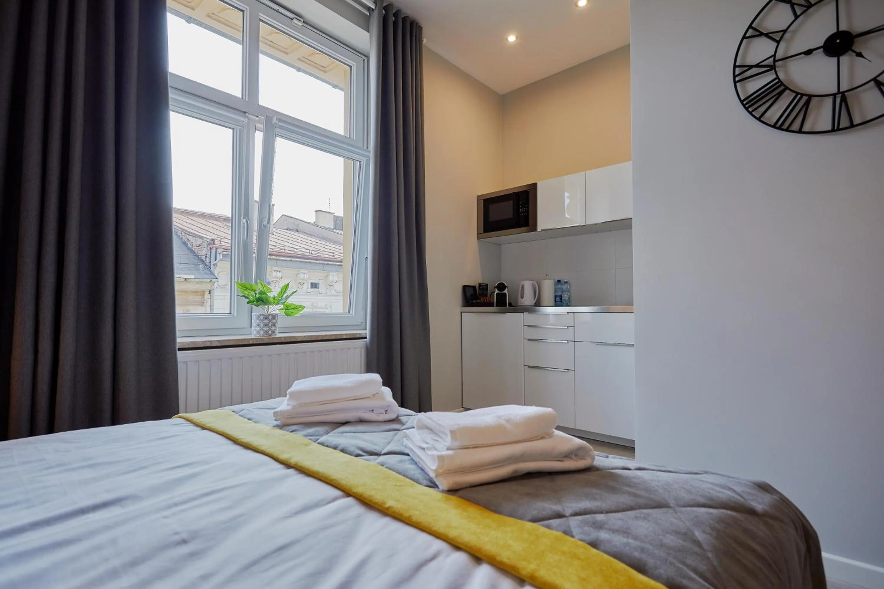 Coffee/tea facilities, Bed in FLORIANSKA 32 by PI Apartments