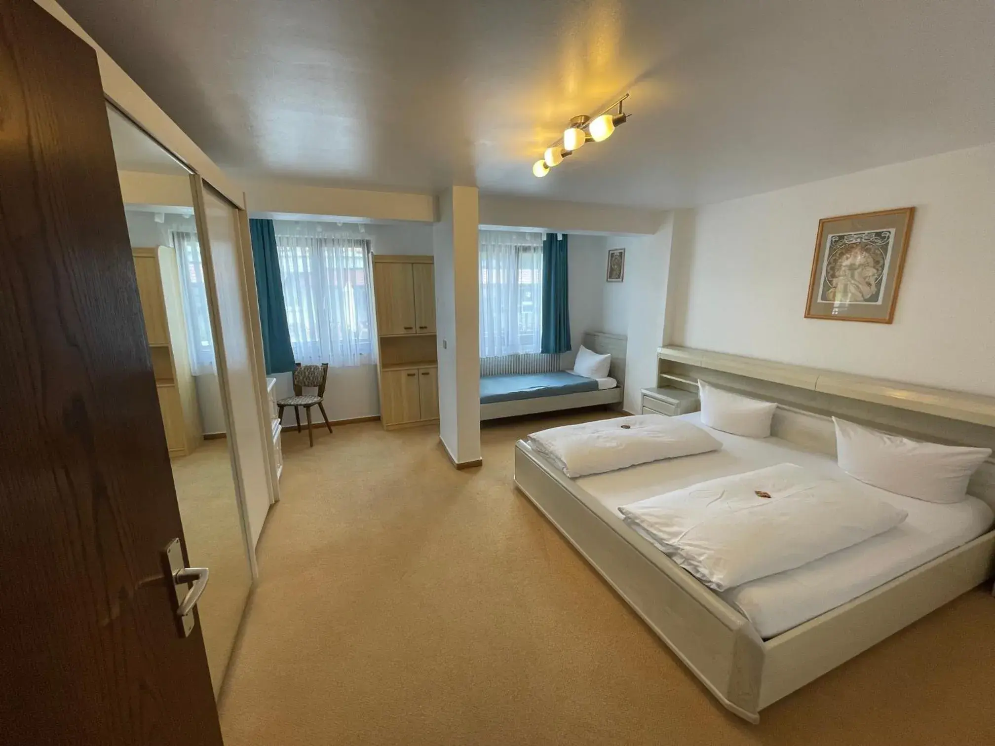 Family Room with Bath in Hotel Silberdistel Family Room with Bath in Hotel Silberdistel