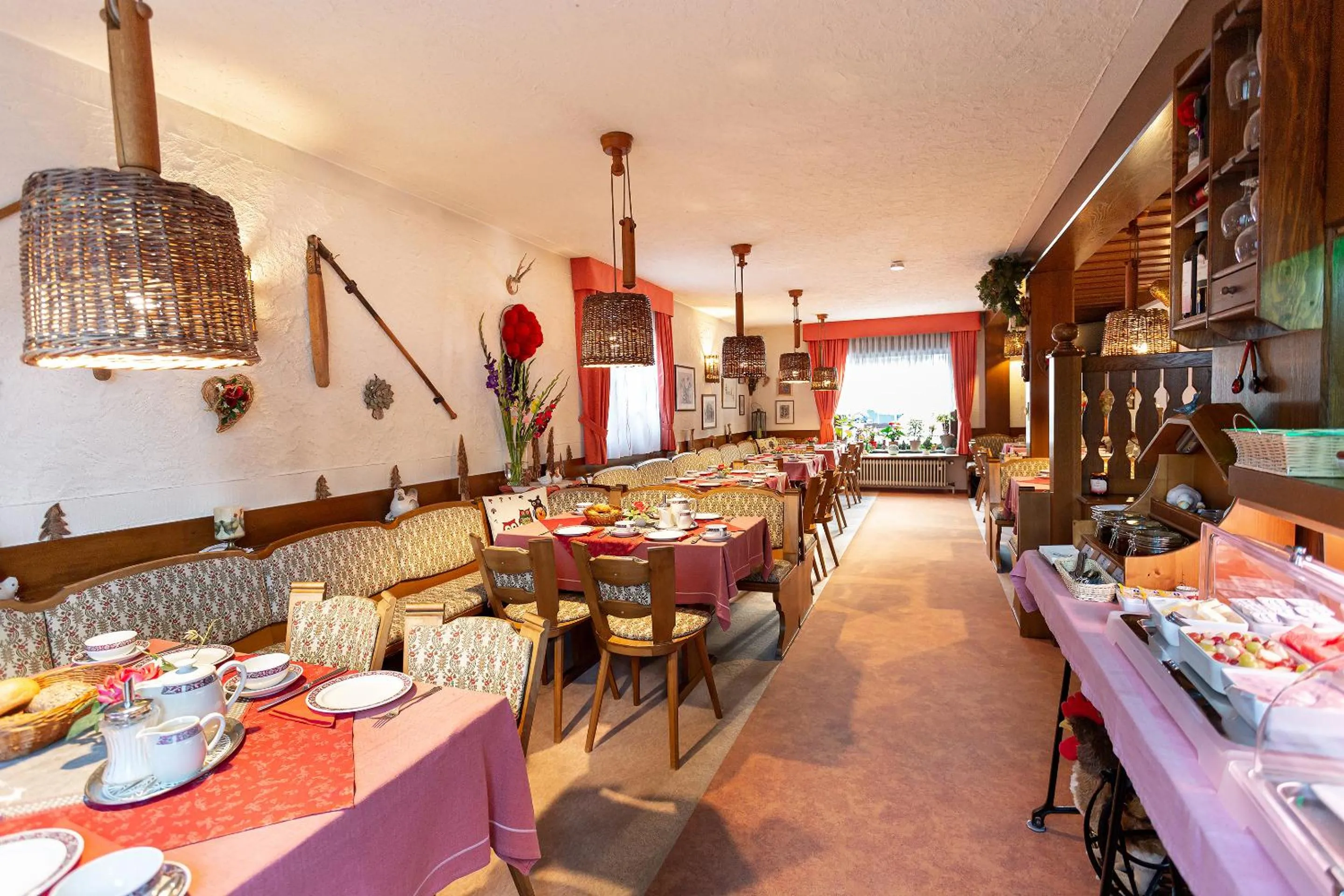 Restaurant/places to eat in Hotel Silberdistel