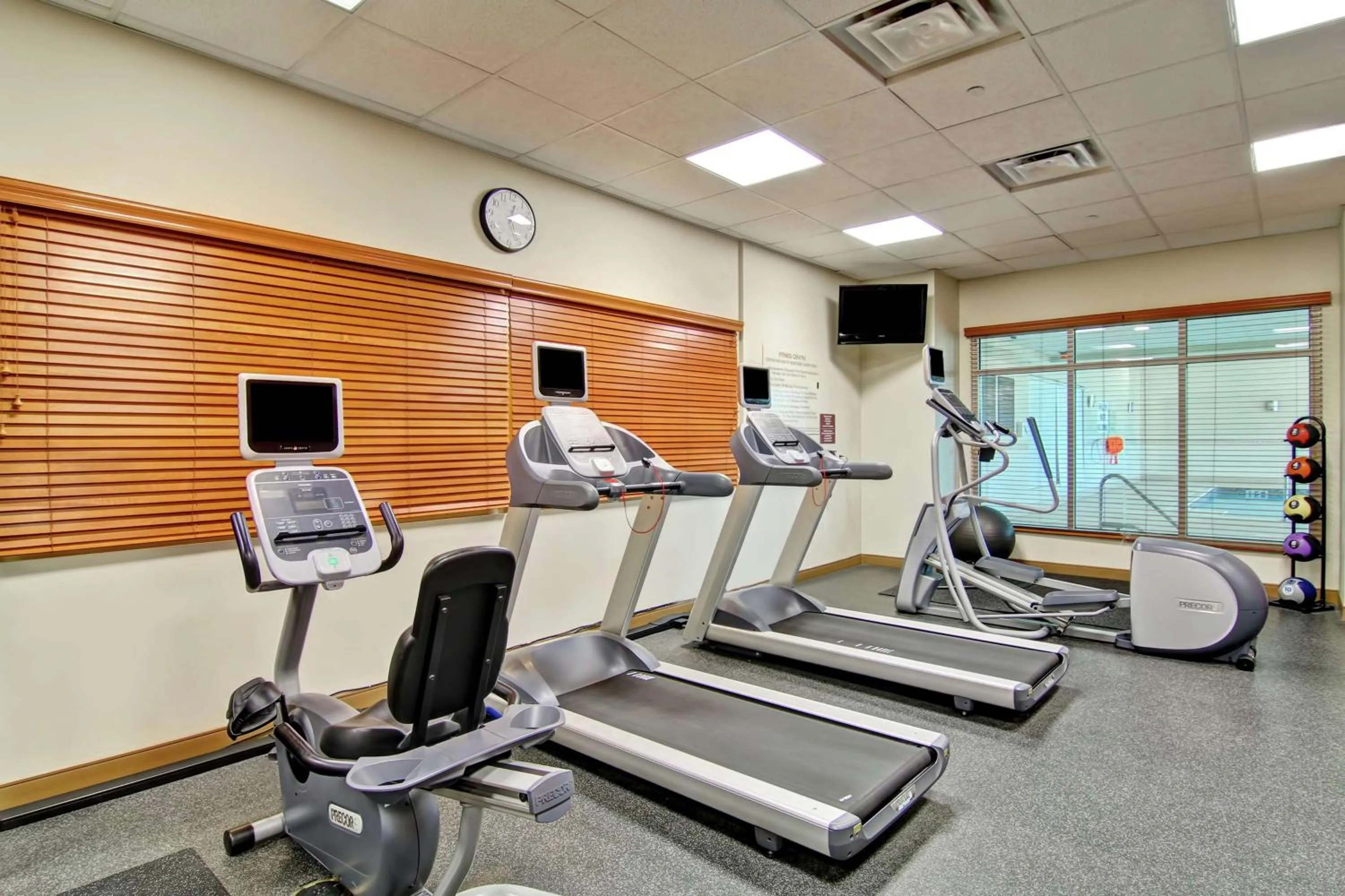 Fitness centre/facilities in Hilton Garden Inn Ottawa Airport