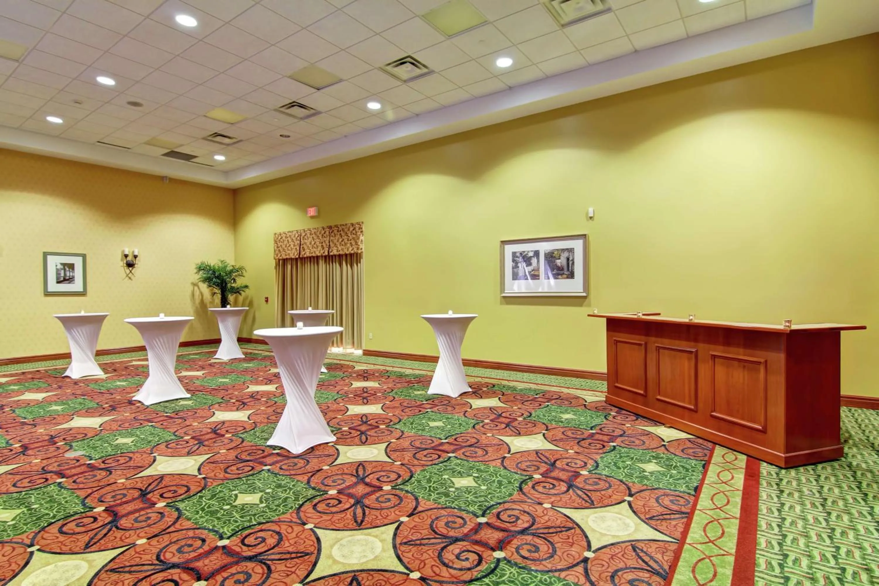 Meeting/conference room in Hilton Garden Inn Ottawa Airport