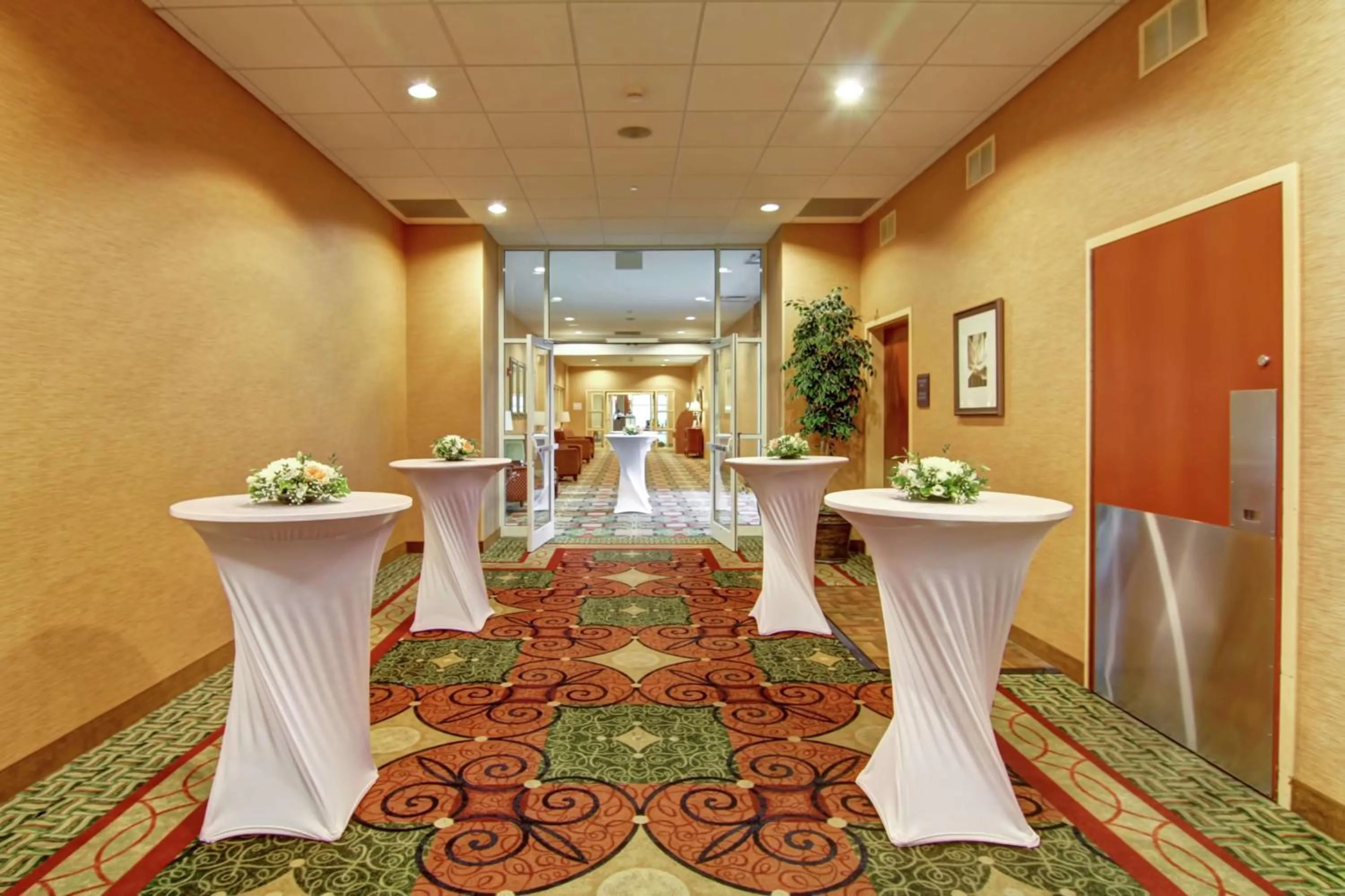 Meeting/conference room in Hilton Garden Inn Ottawa Airport