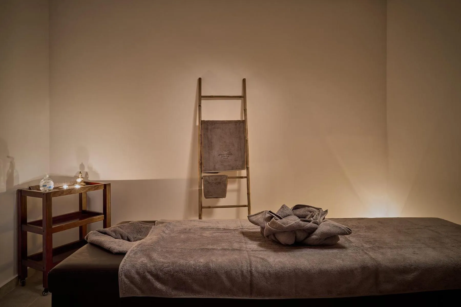 Spa and wellness centre/facilities, Bed in Lindos Grand Resort & Spa - Adults Only