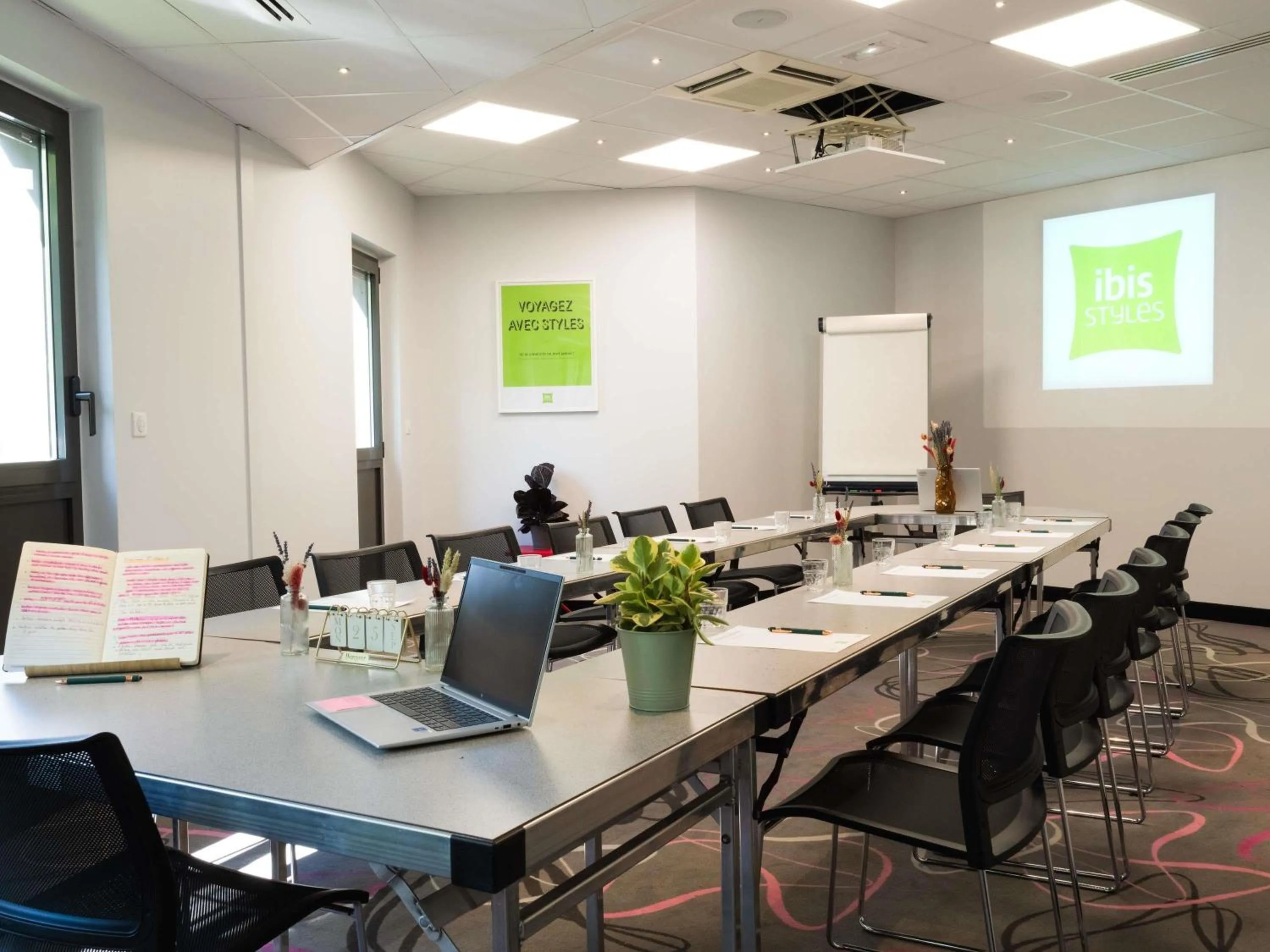 Business facilities in ibis Styles Romans-Valence Gare TGV