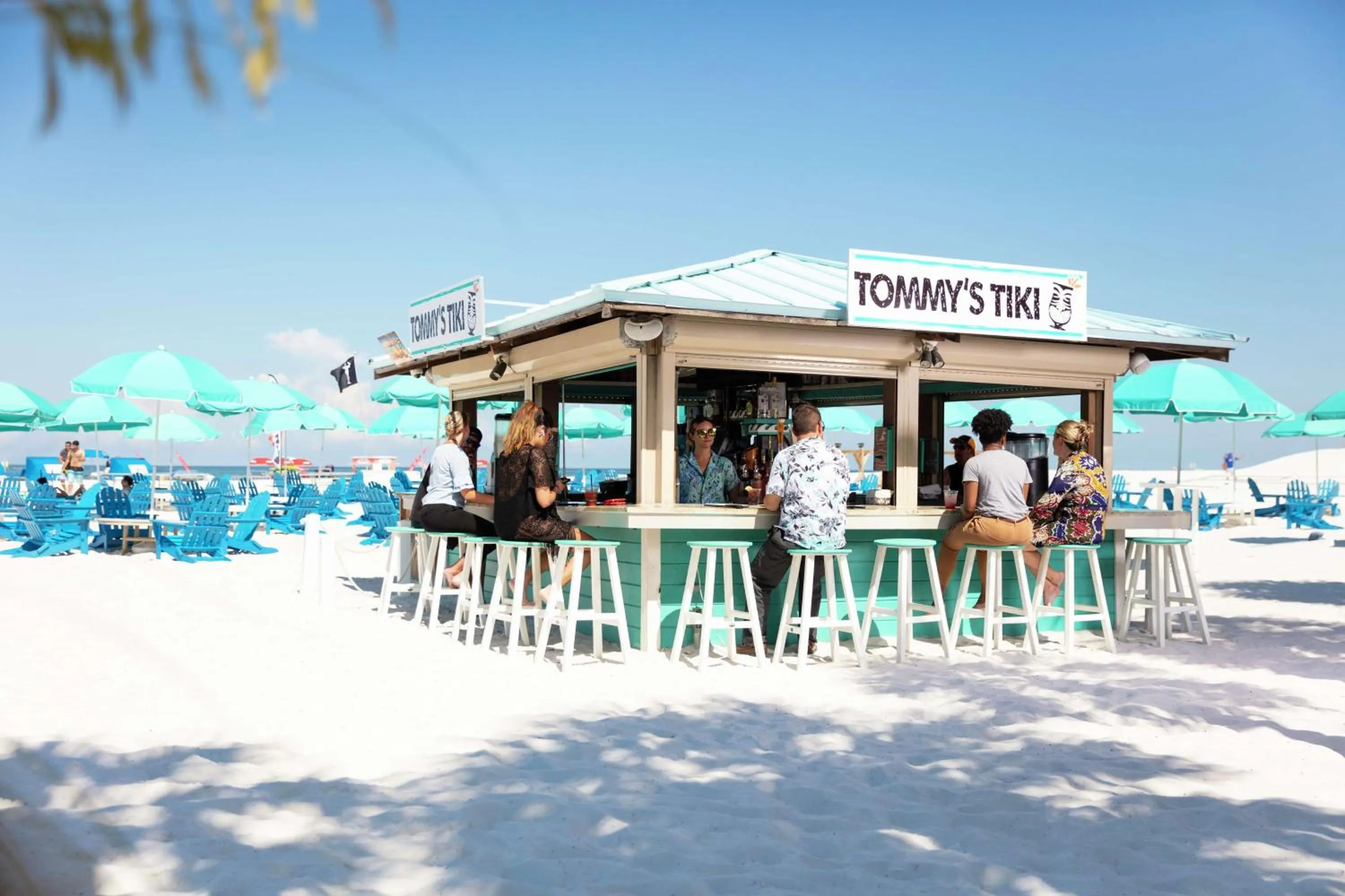 Lounge or bar in Hilton Clearwater Beach Resort & Spa