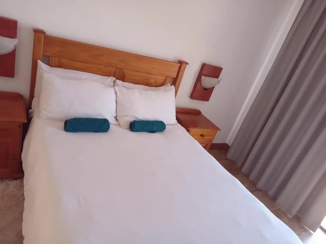 Bed in Woodpecker Guesthouse Middelburg Mpumalanga