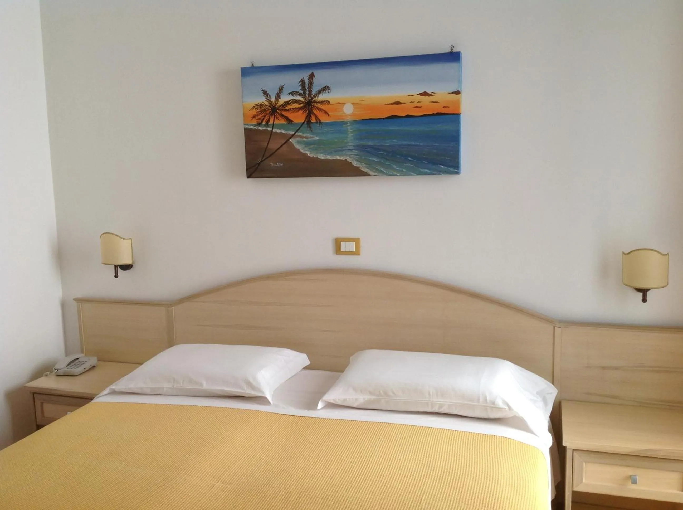 Bedroom, Bed in Hotel Corallo