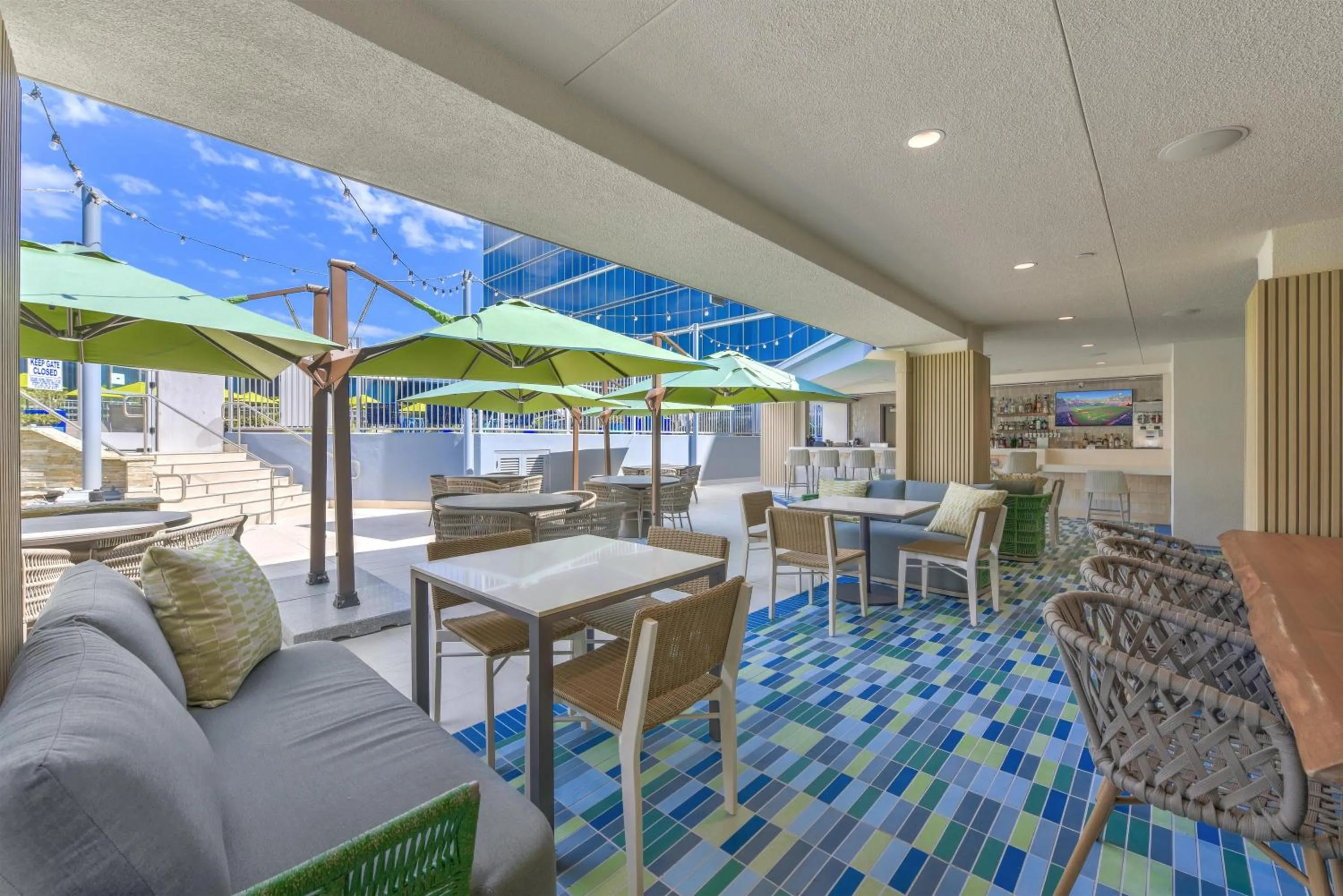 Restaurant/places to eat in Hilton Anaheim