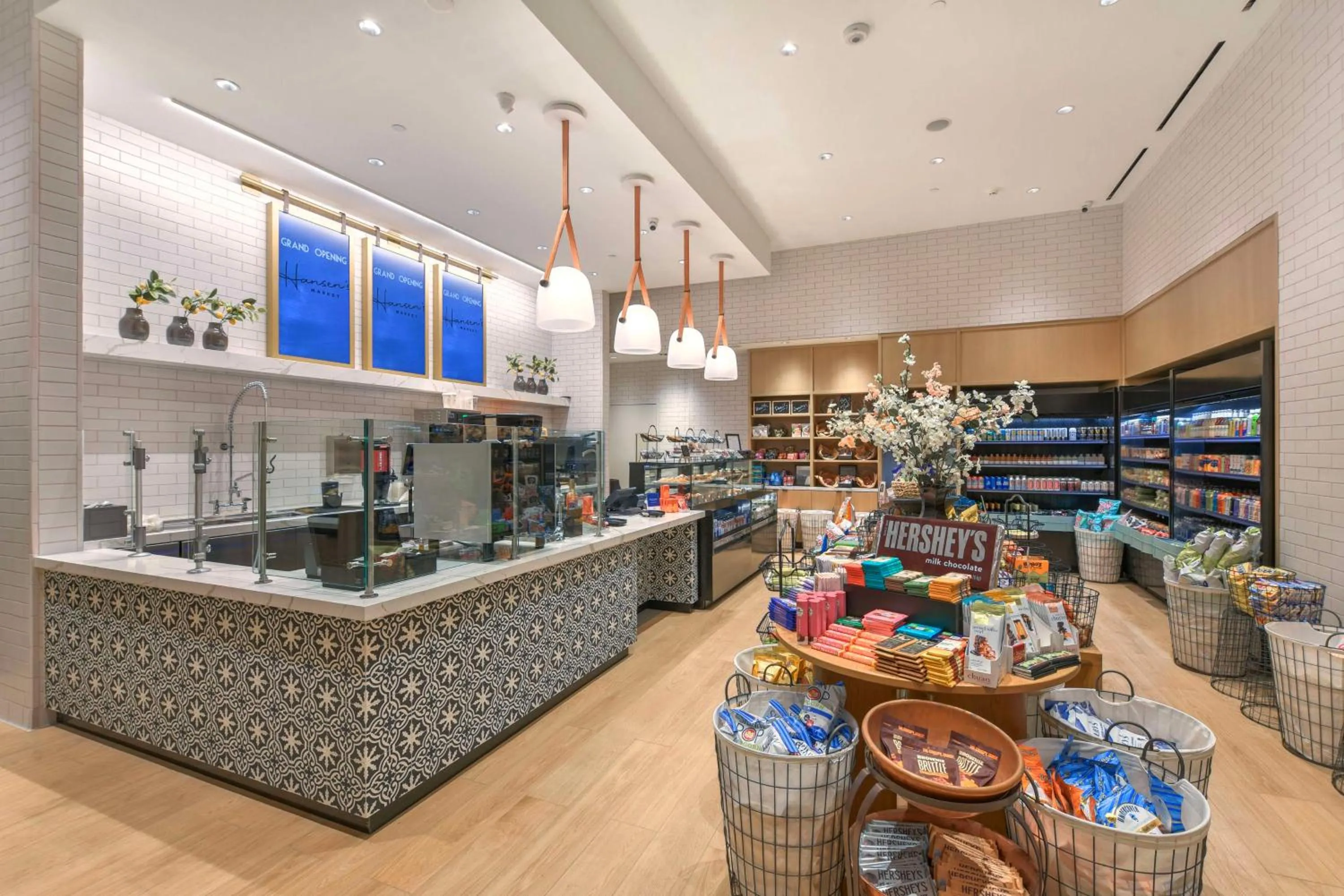 Restaurant/places to eat in Hilton Anaheim