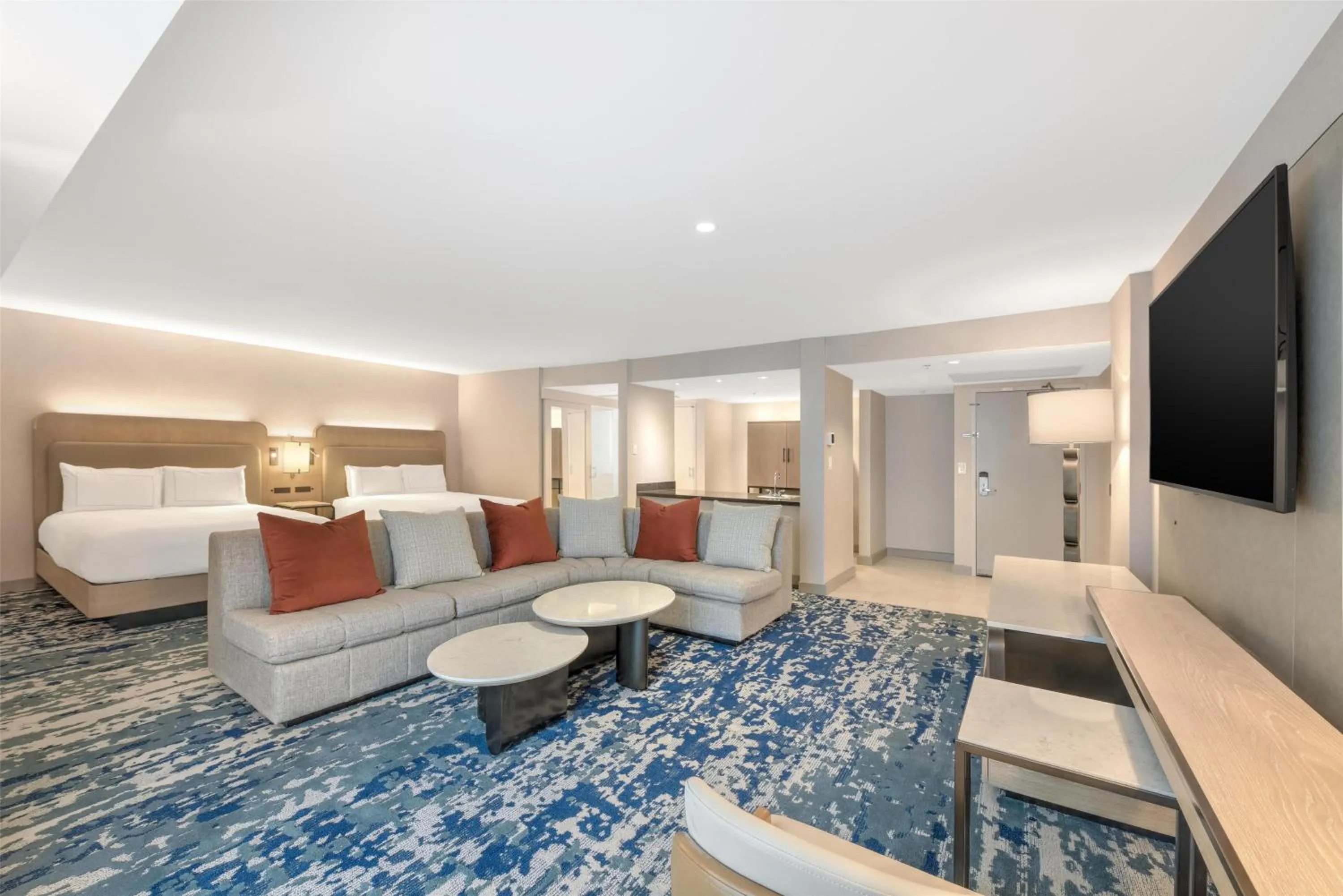 Bed in Hilton Anaheim