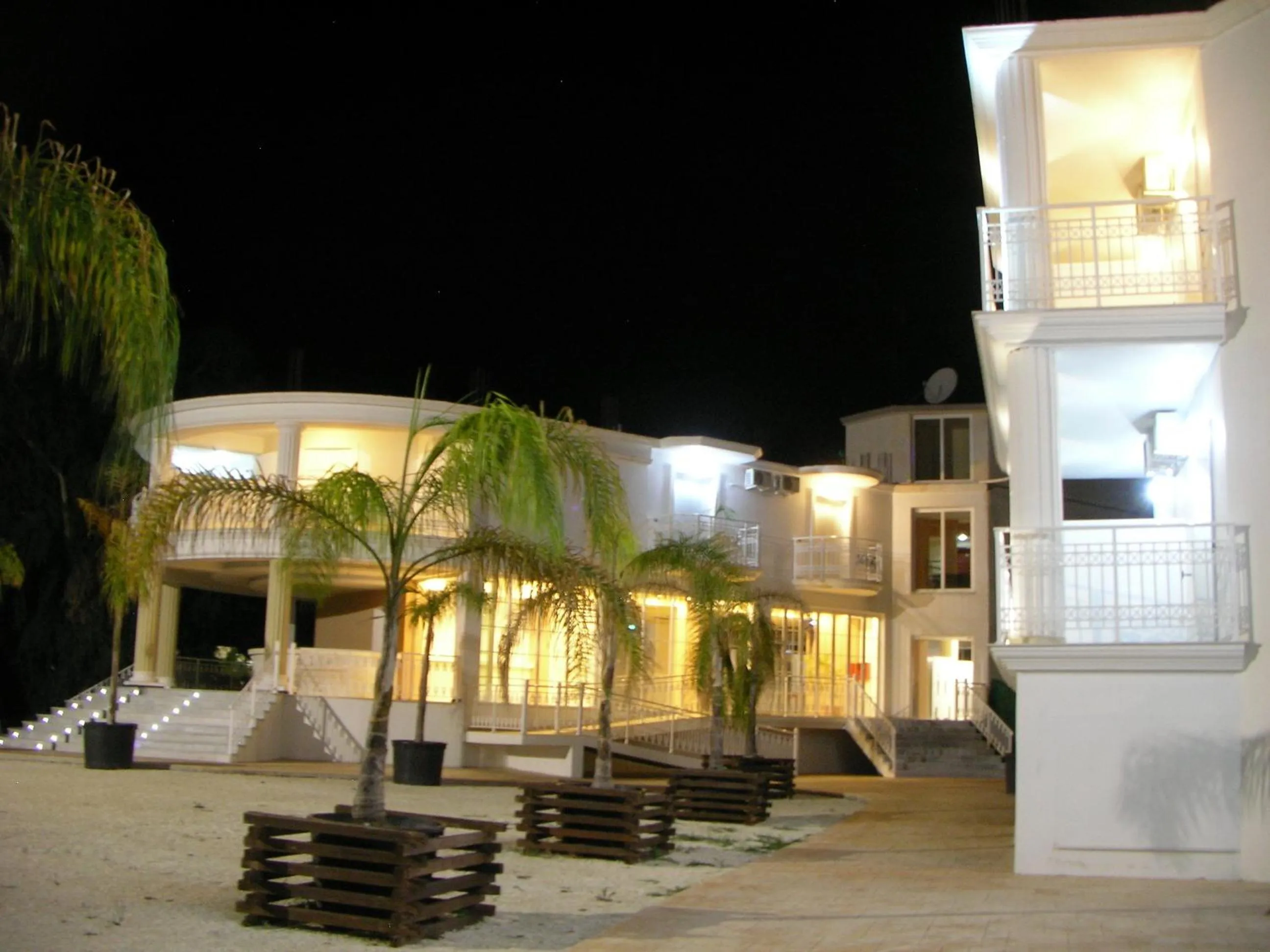 Property building in Mariana Hotel