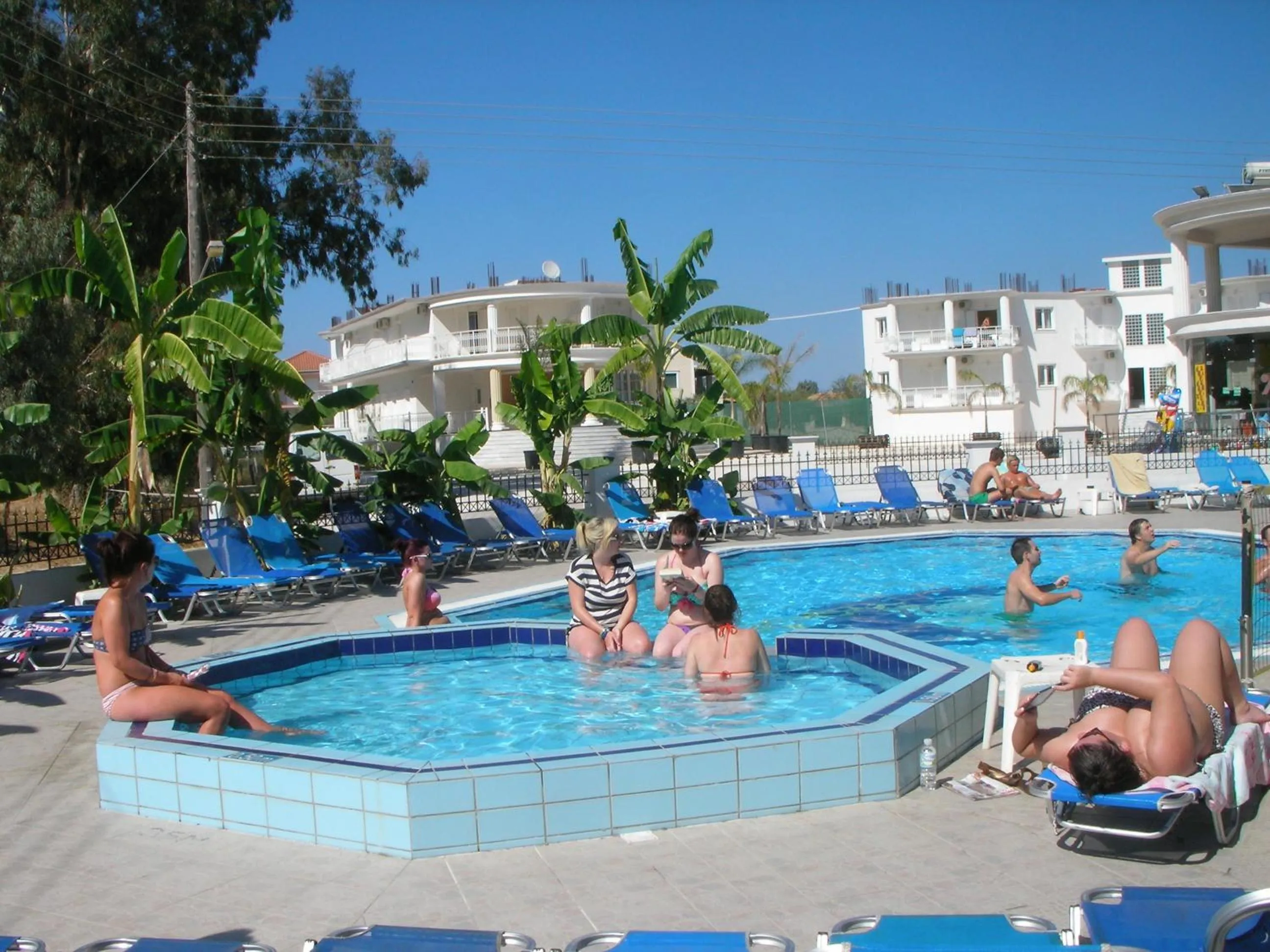 Day in Mariana Hotel