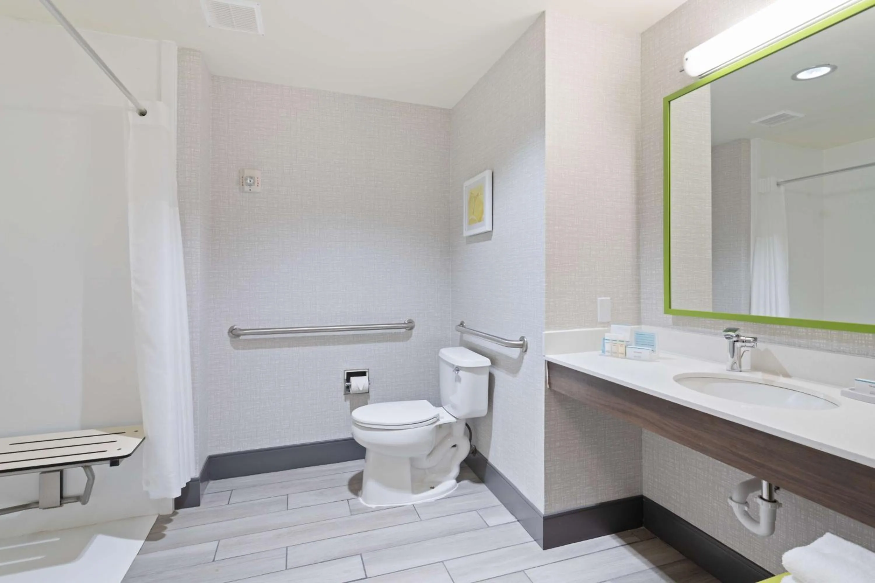Bathroom in Hampton Inn Jacksonville-I-295 East/Baymeadows