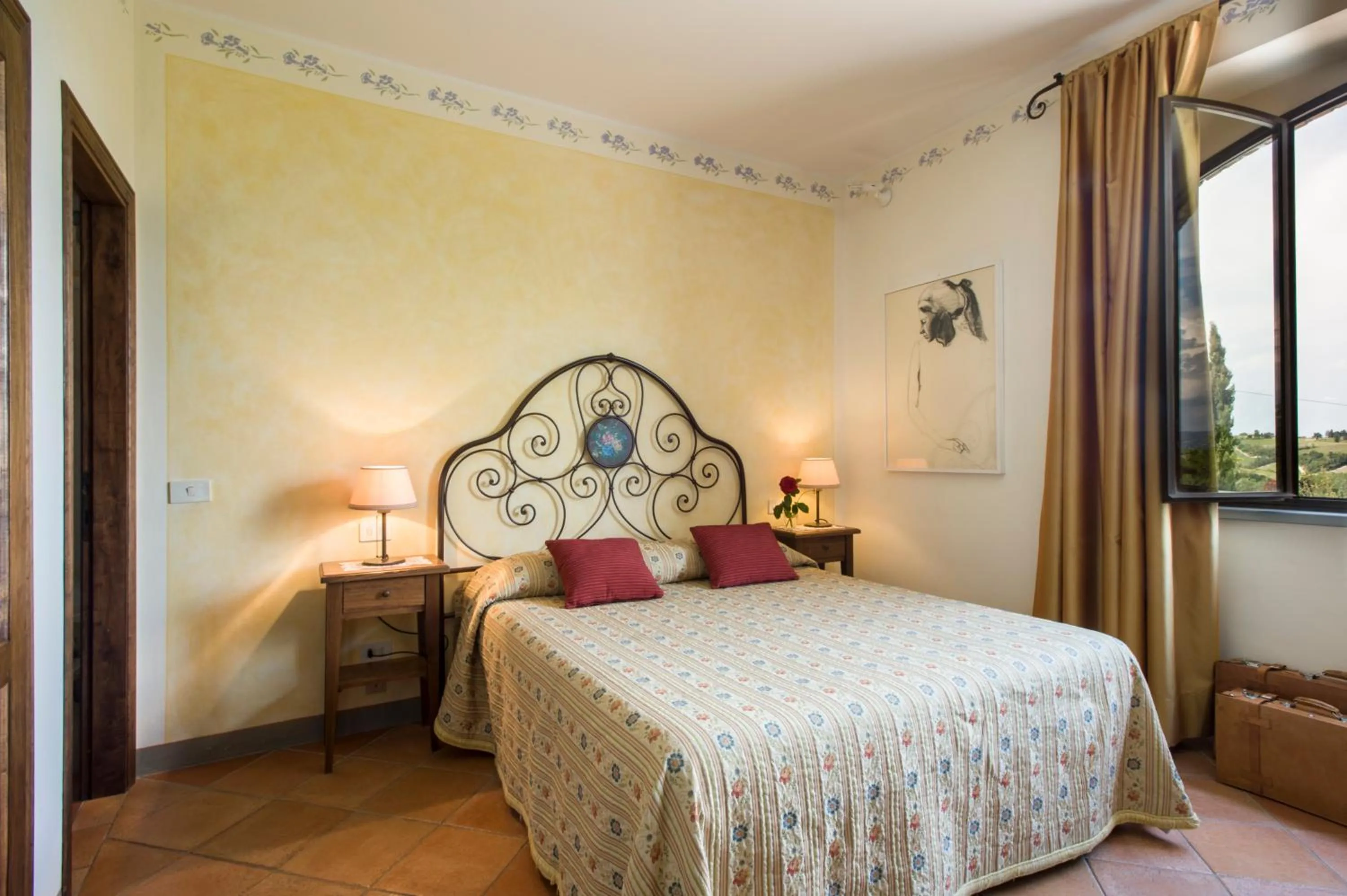 Bed in B&B Ponte a Nappo San Gimignano
