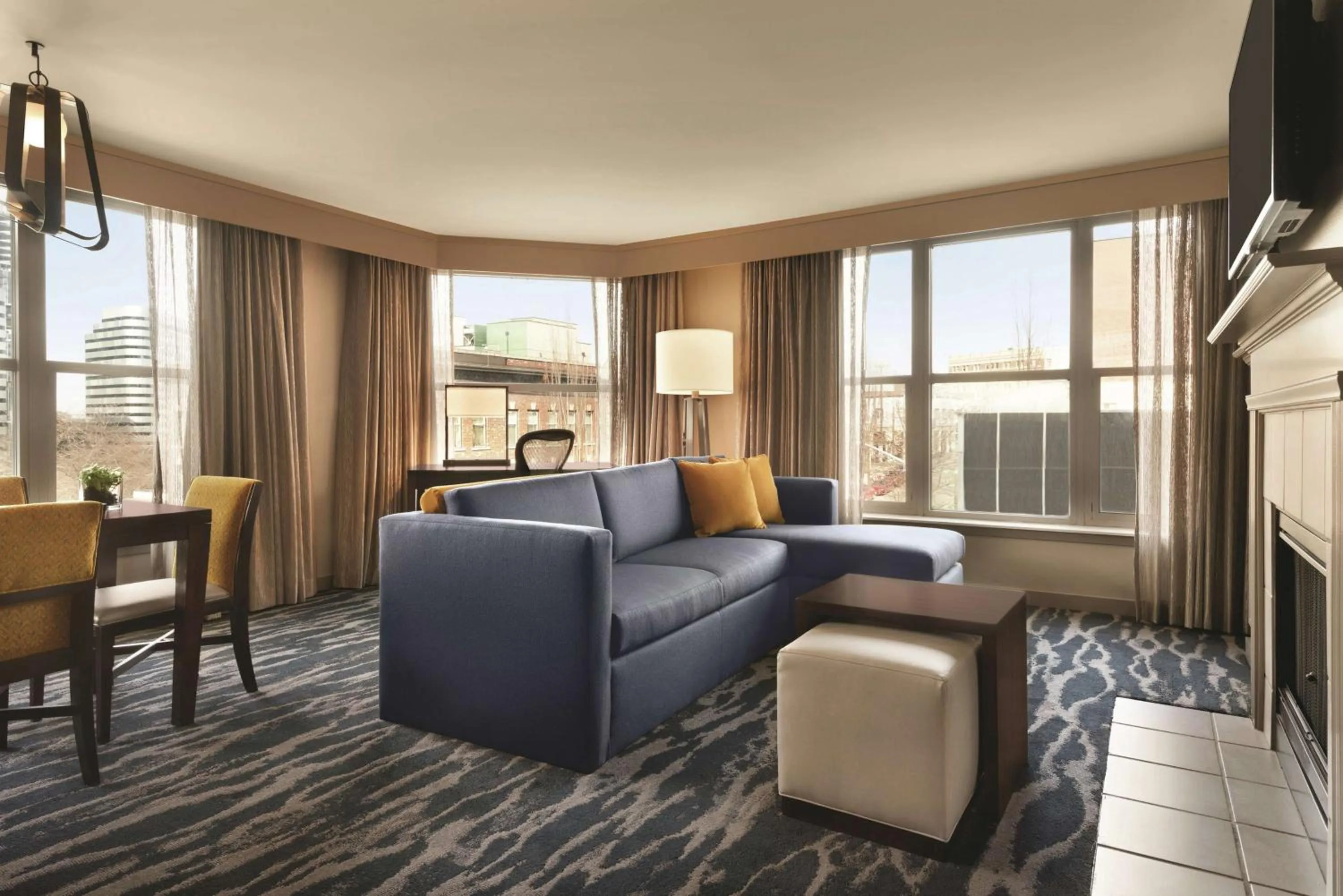 Living room, Seating Area in Homewood Suites by Hilton-Seattle Convention Center-Pike Street