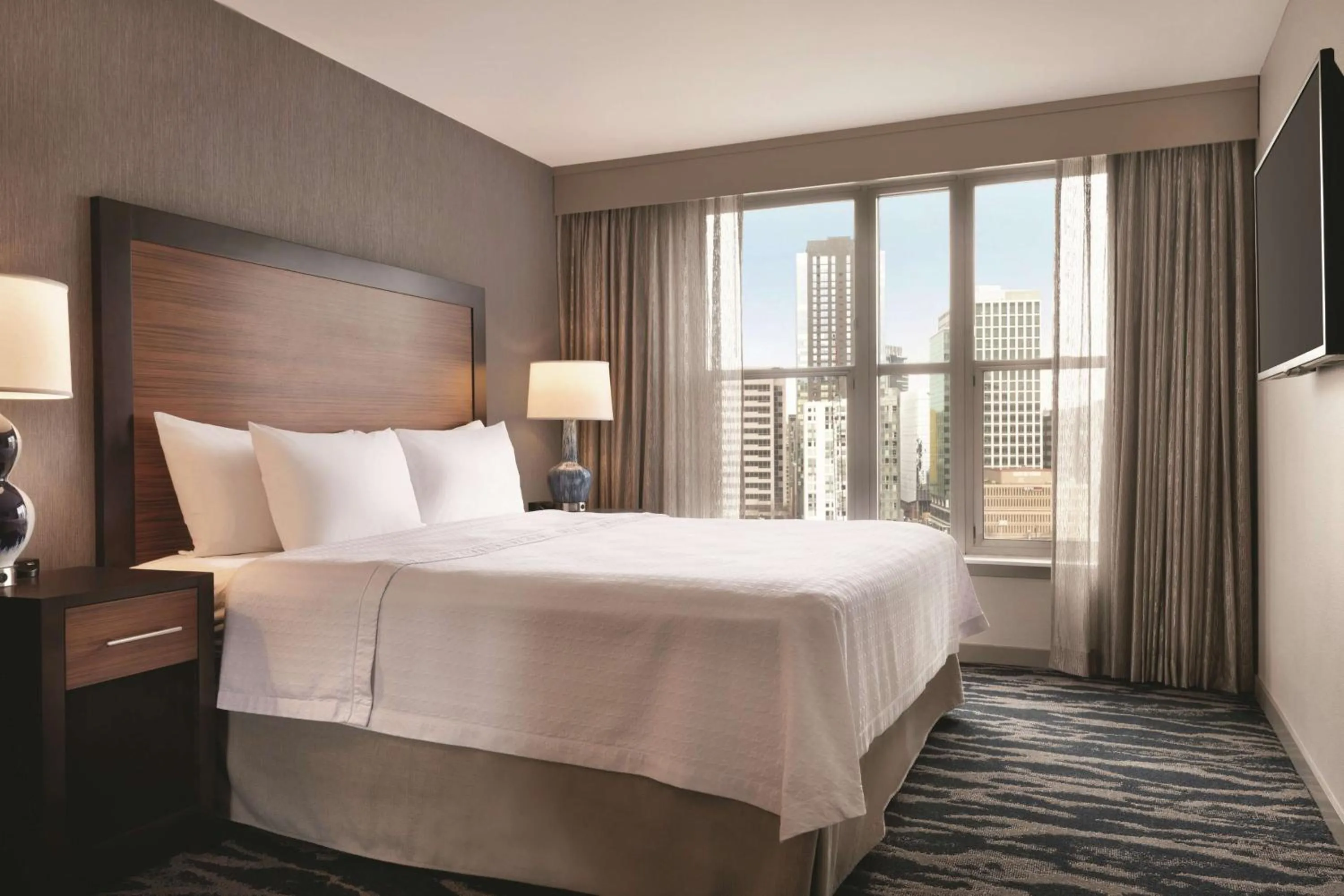 Bed in Homewood Suites by Hilton-Seattle Convention Center-Pike Street