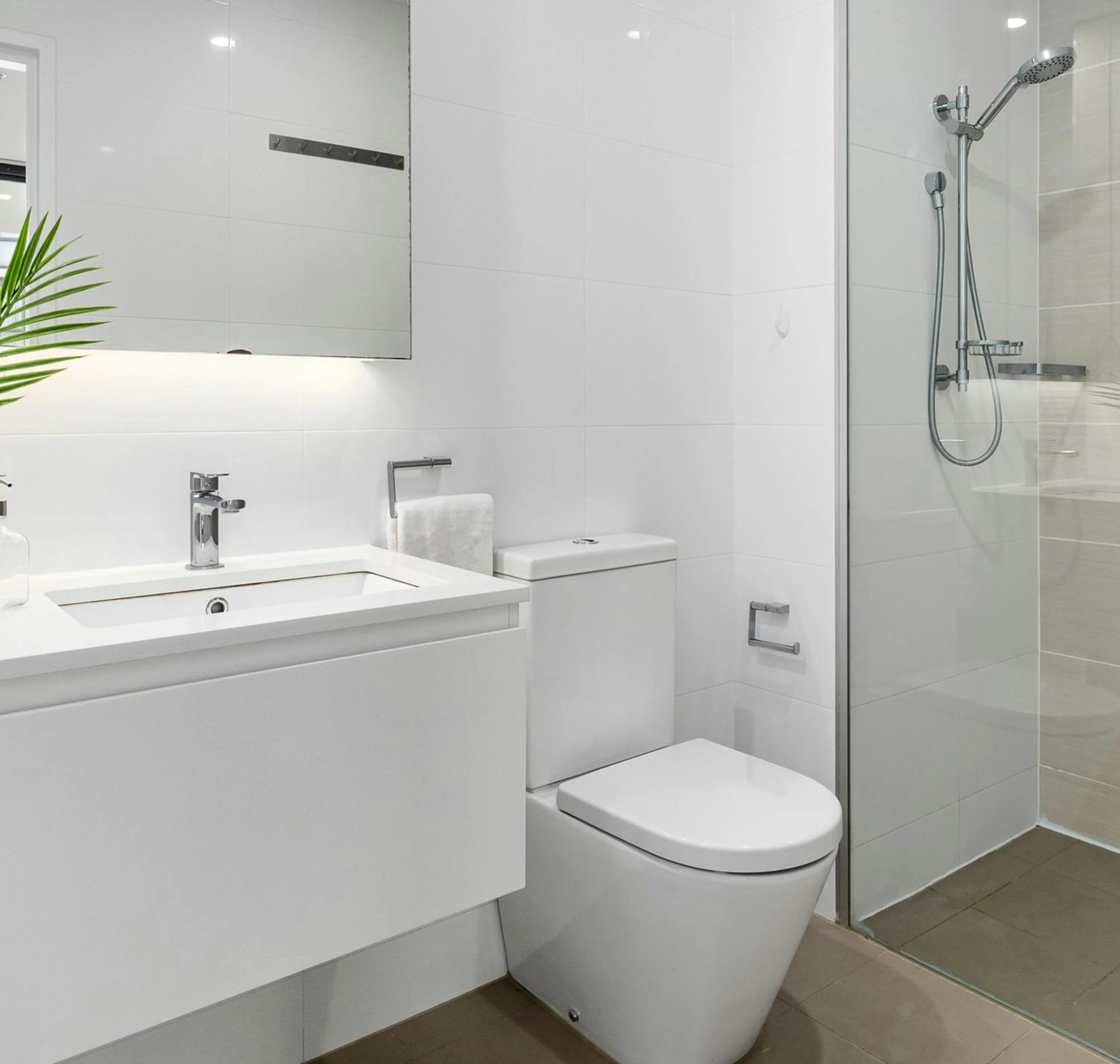 Shower in Bayflowers Guest House