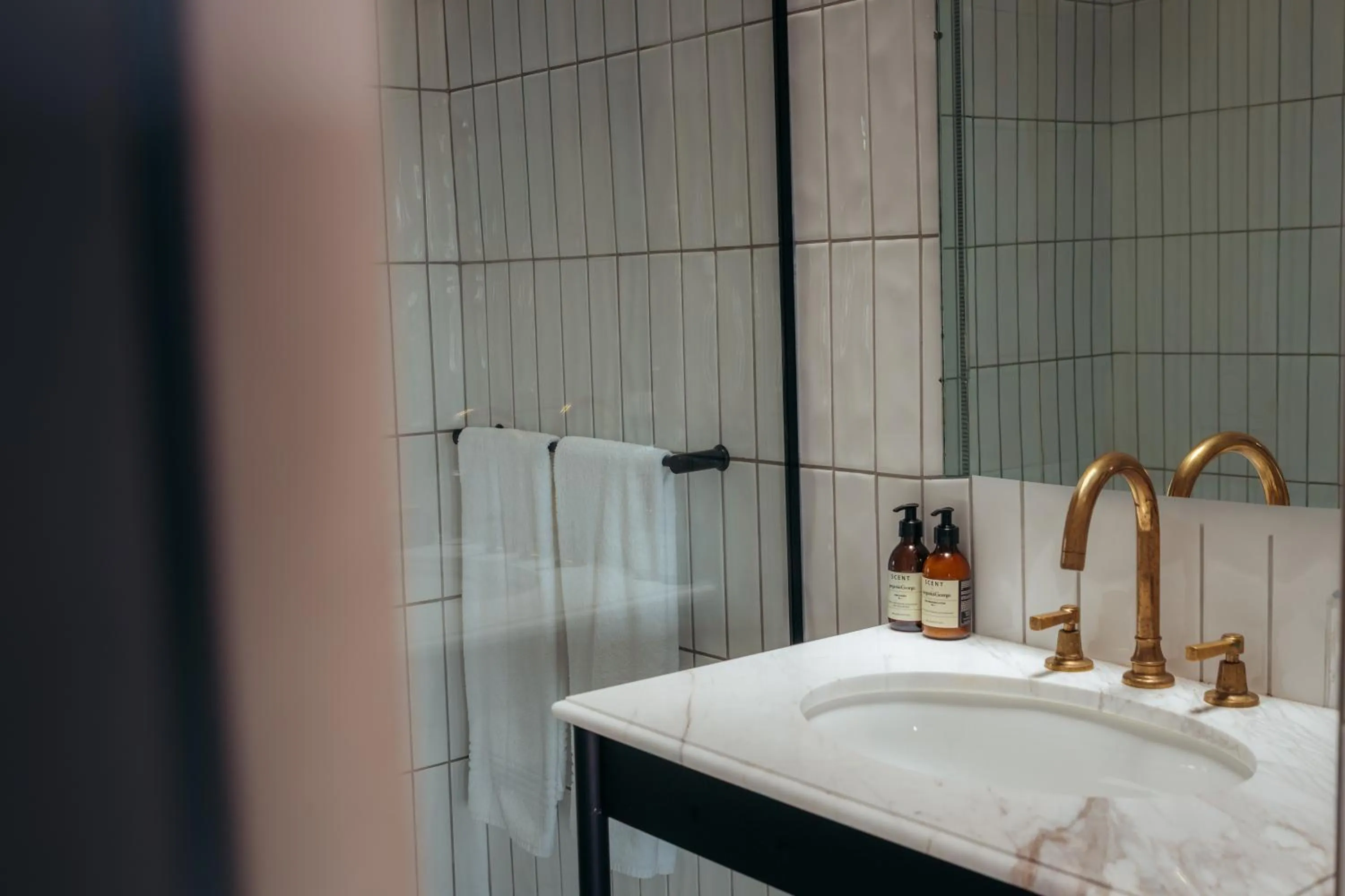 Bathroom in Gorgeous George by Design Hotels ™