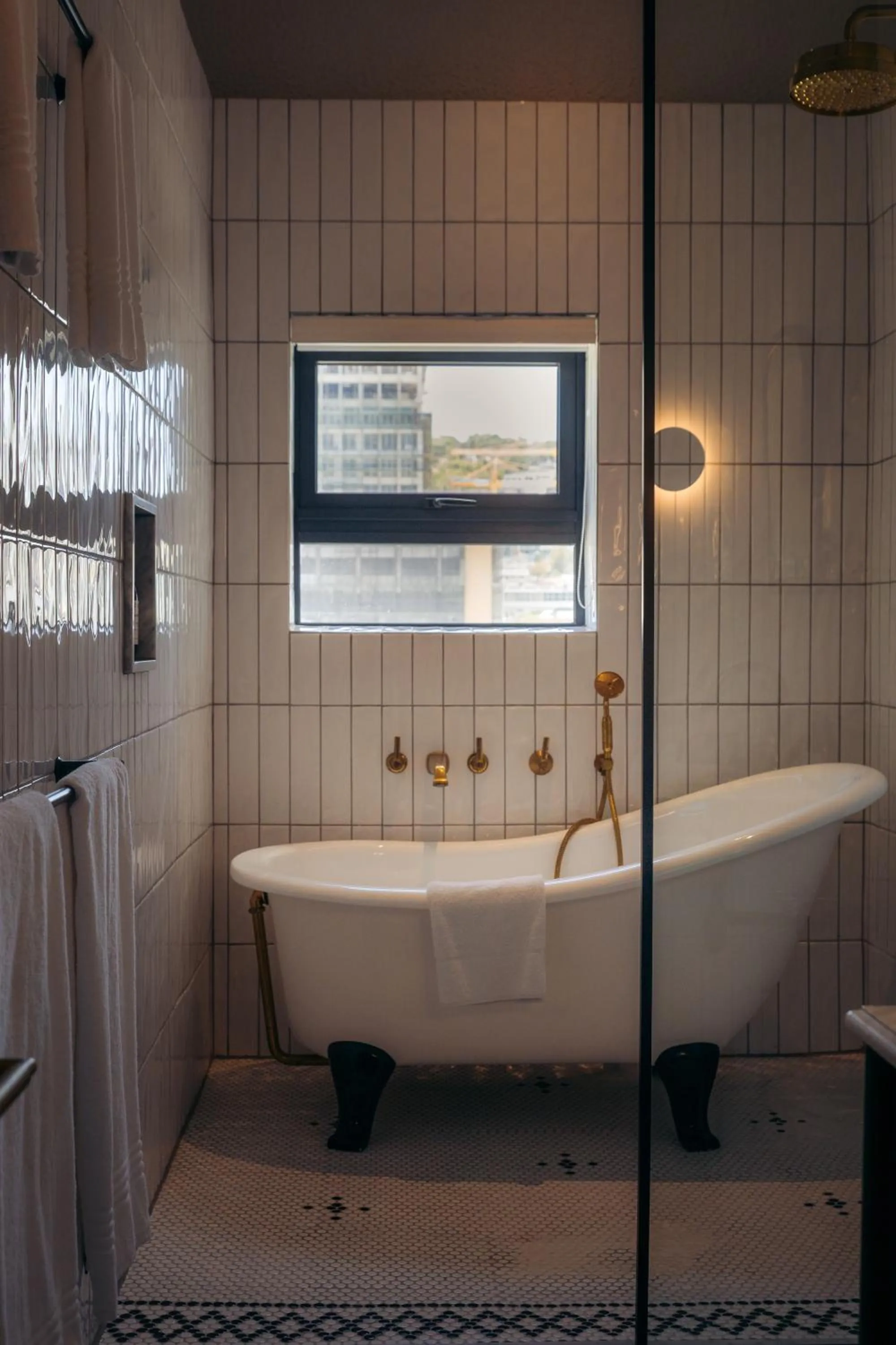 Bath in Gorgeous George by Design Hotels ™