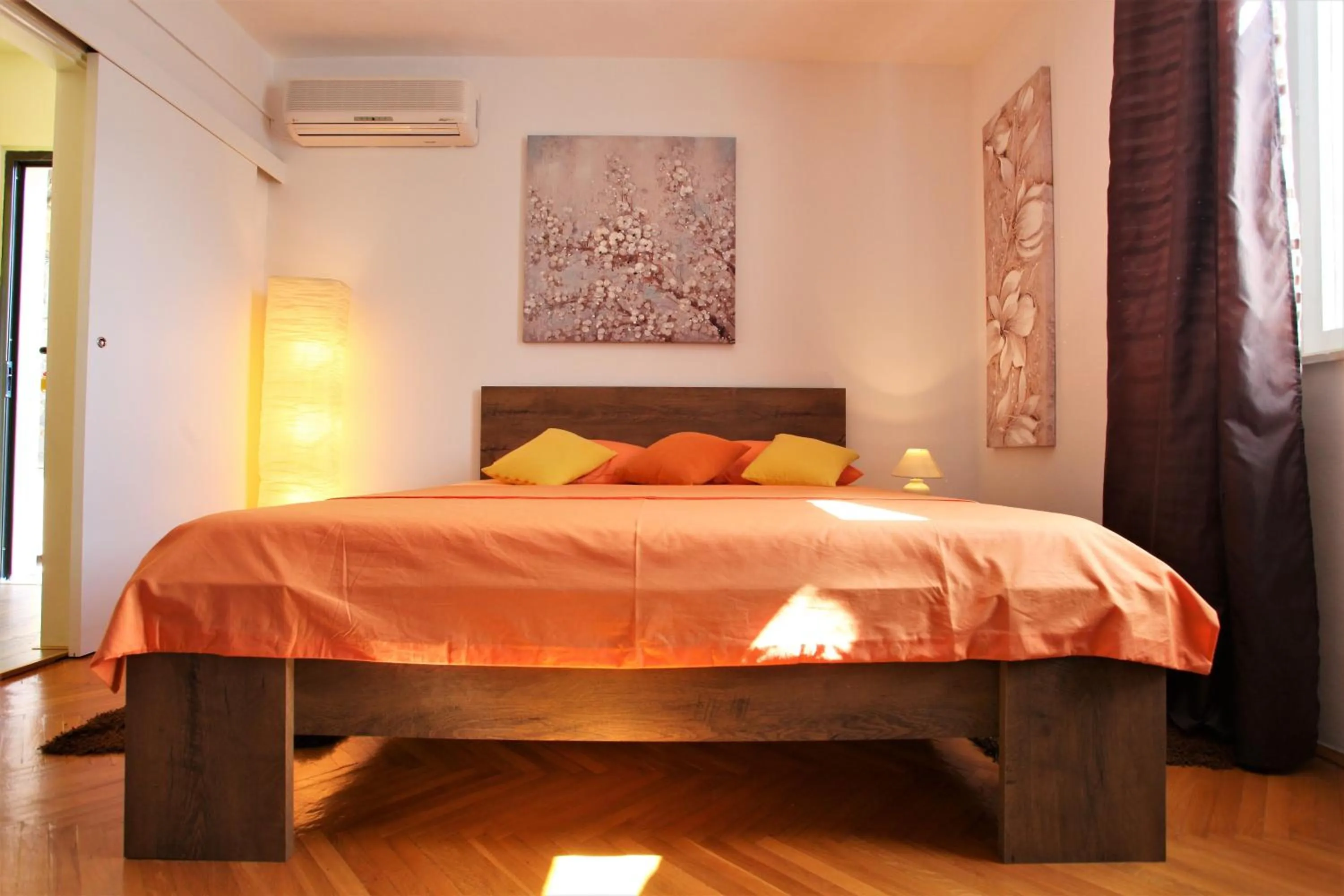 Bedroom, Bed in Apartment Garden M&M