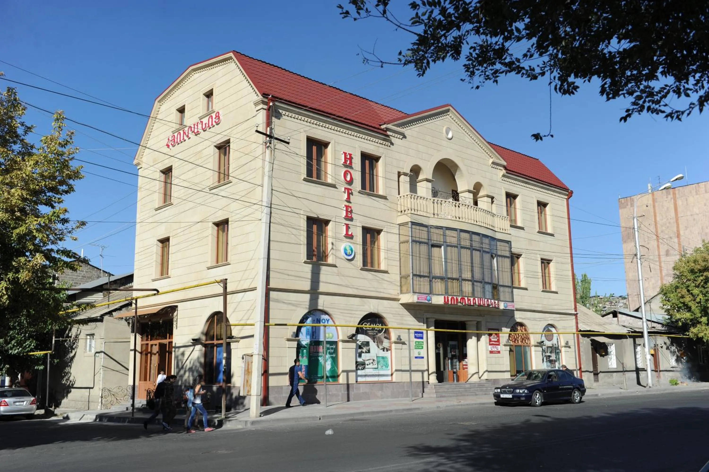 Property building in SD Hotel