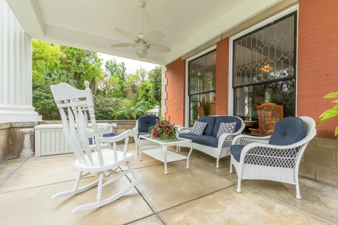 Herlong Mansion Bed & Breakfast