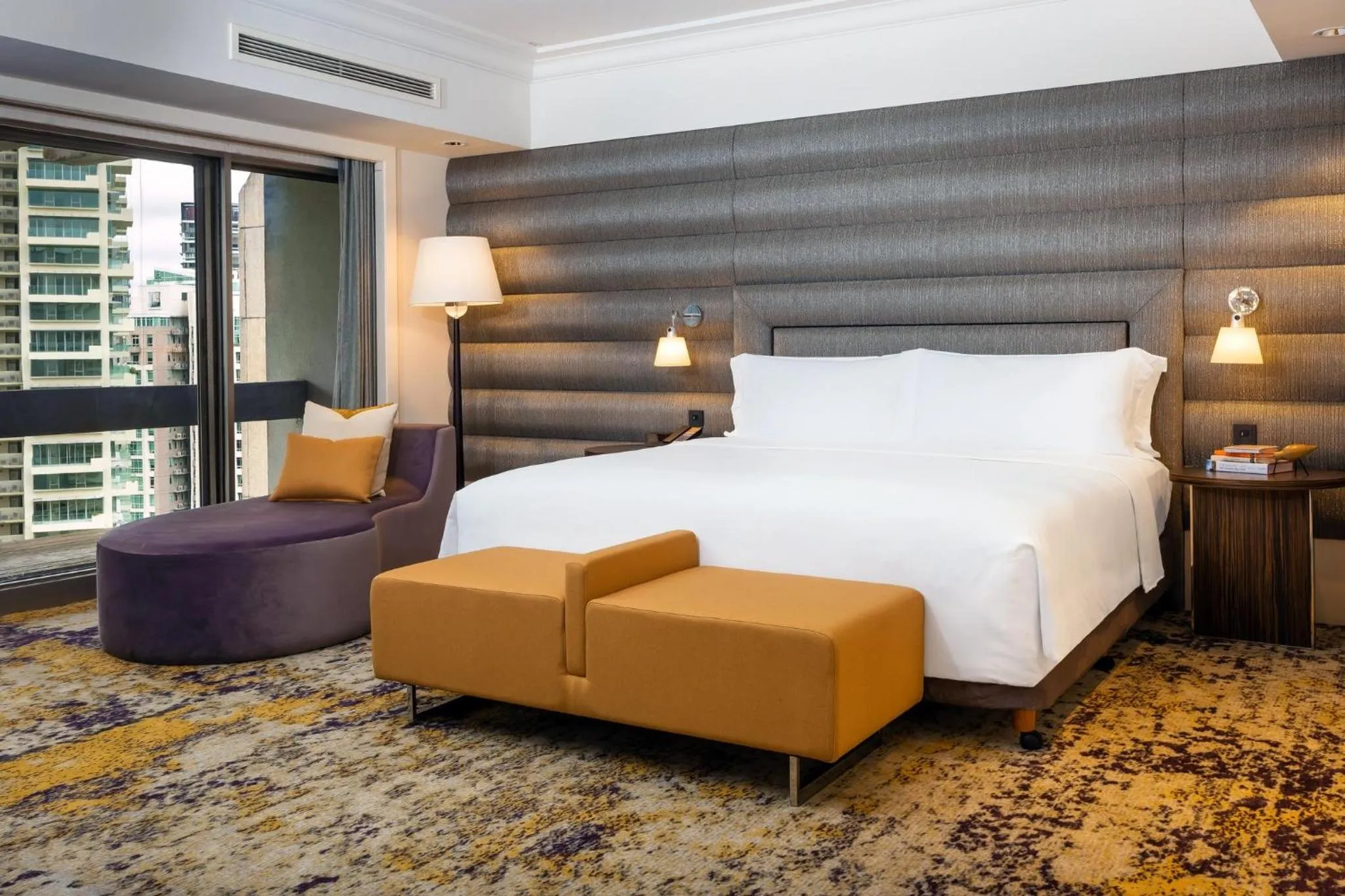 Photo of the whole room, Bed in voco Orchard Singapore by IHG