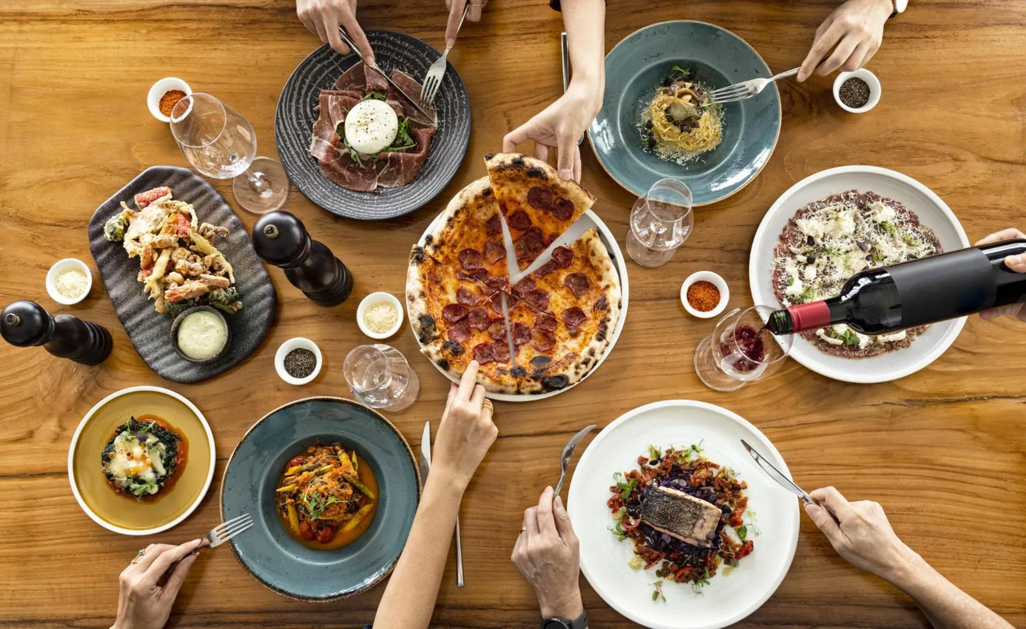 Restaurant/places to eat in voco Orchard Singapore by IHG