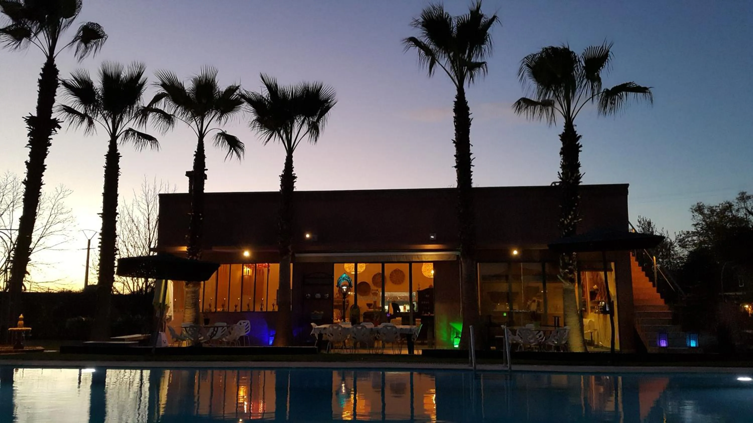 Swimming pool in Casa Taos
