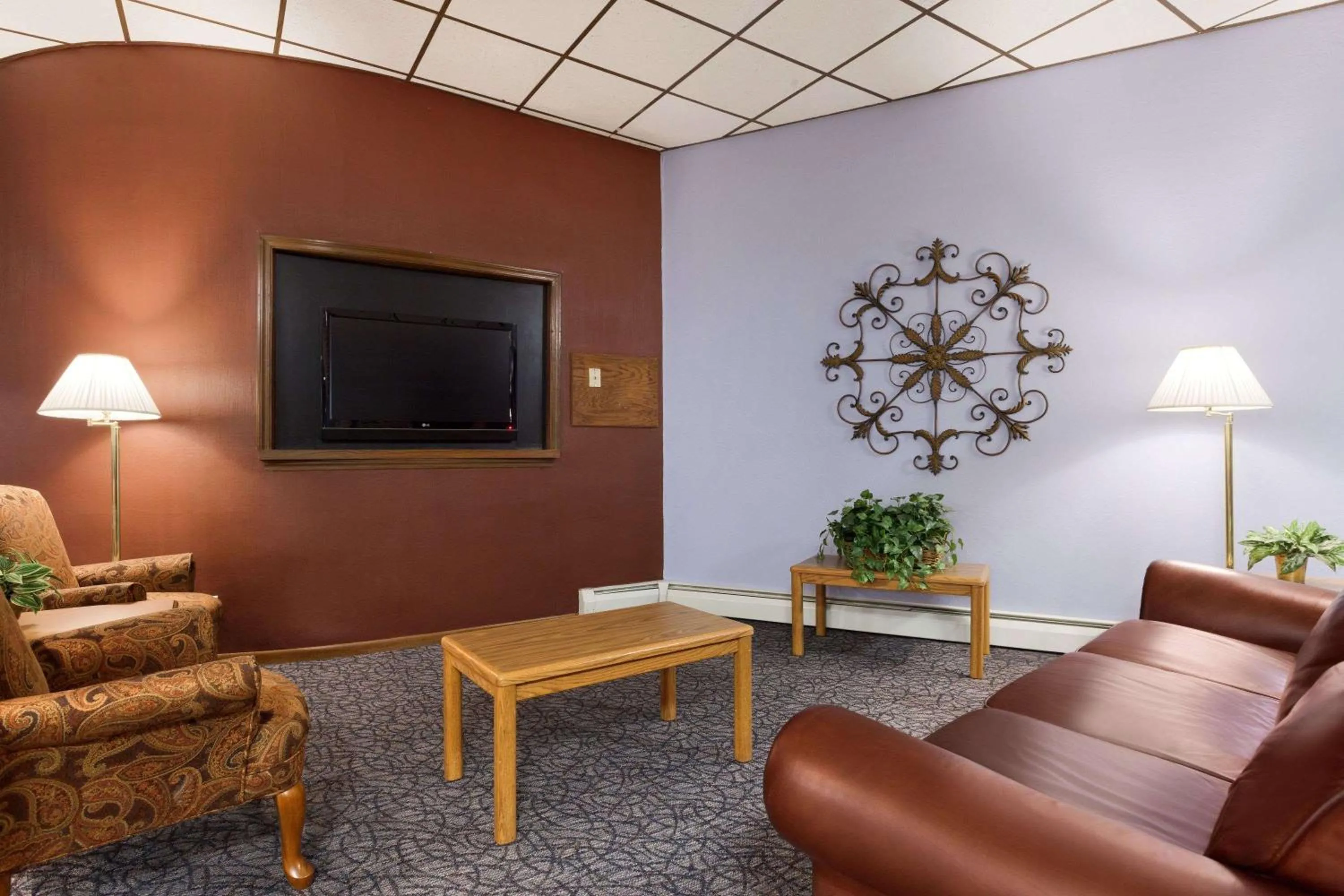 Lobby or reception in Travelodge by Wyndham Motel of St Cloud