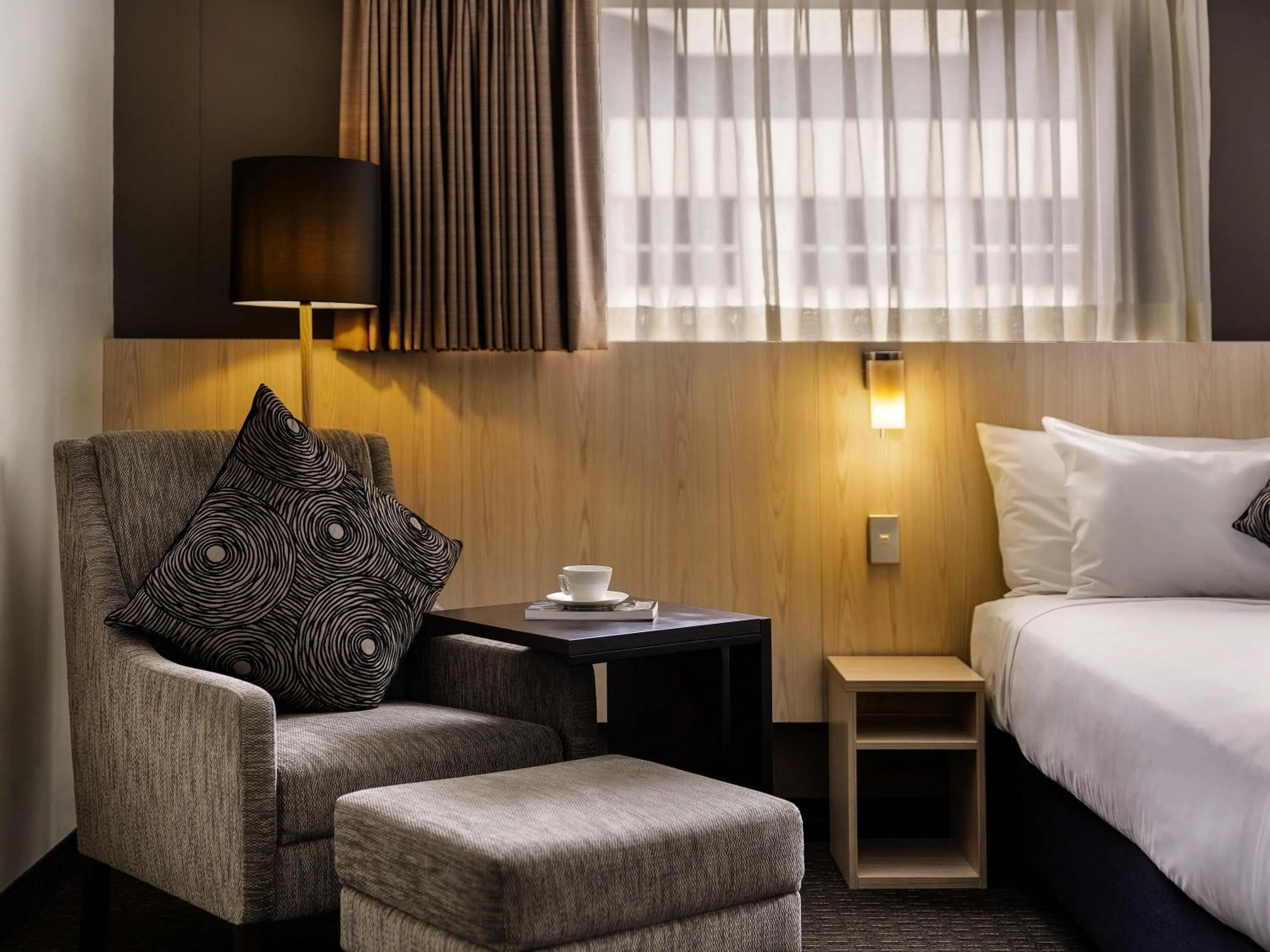 Bedroom, Bed in ibis Wellington