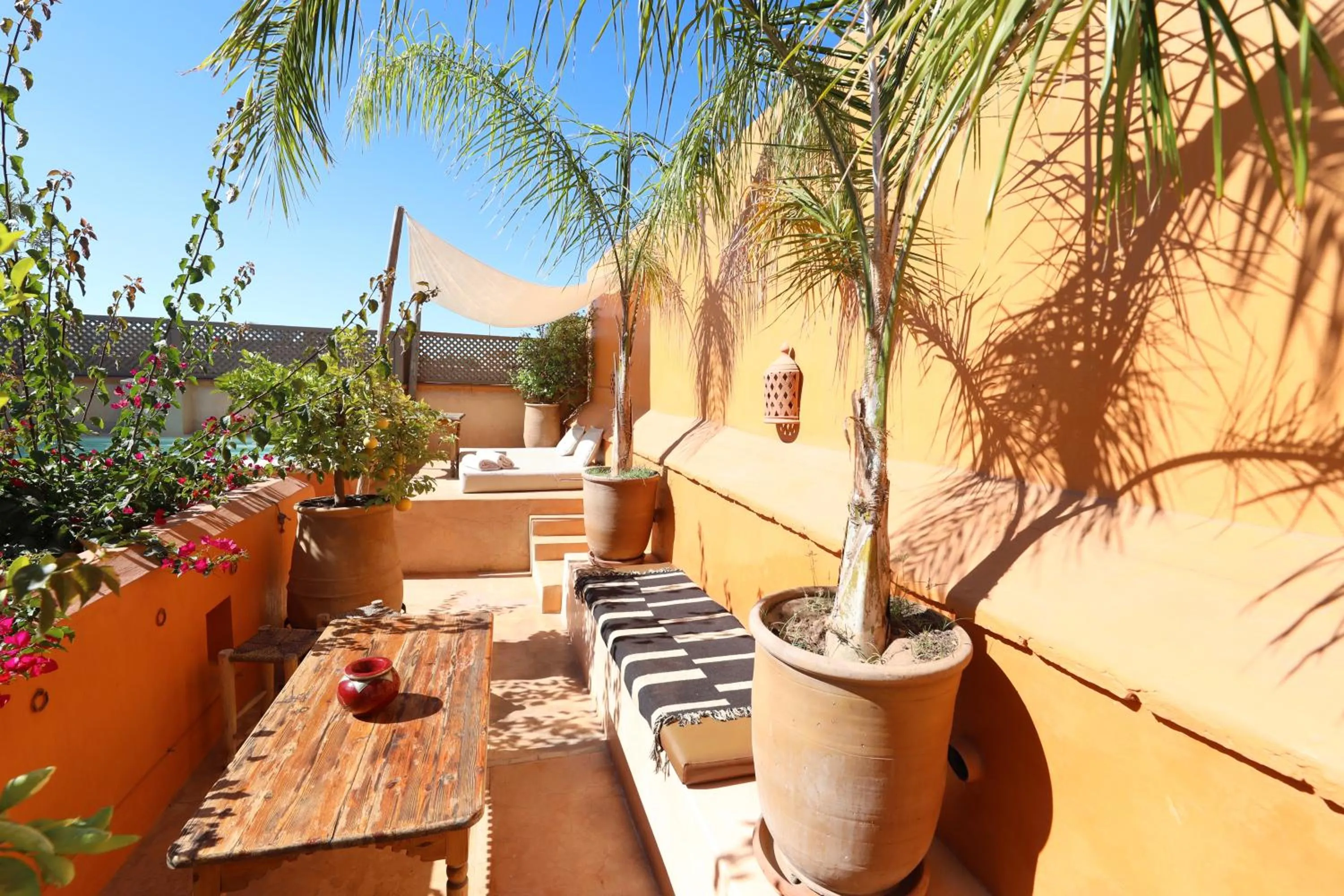 Solarium in Dar Akal