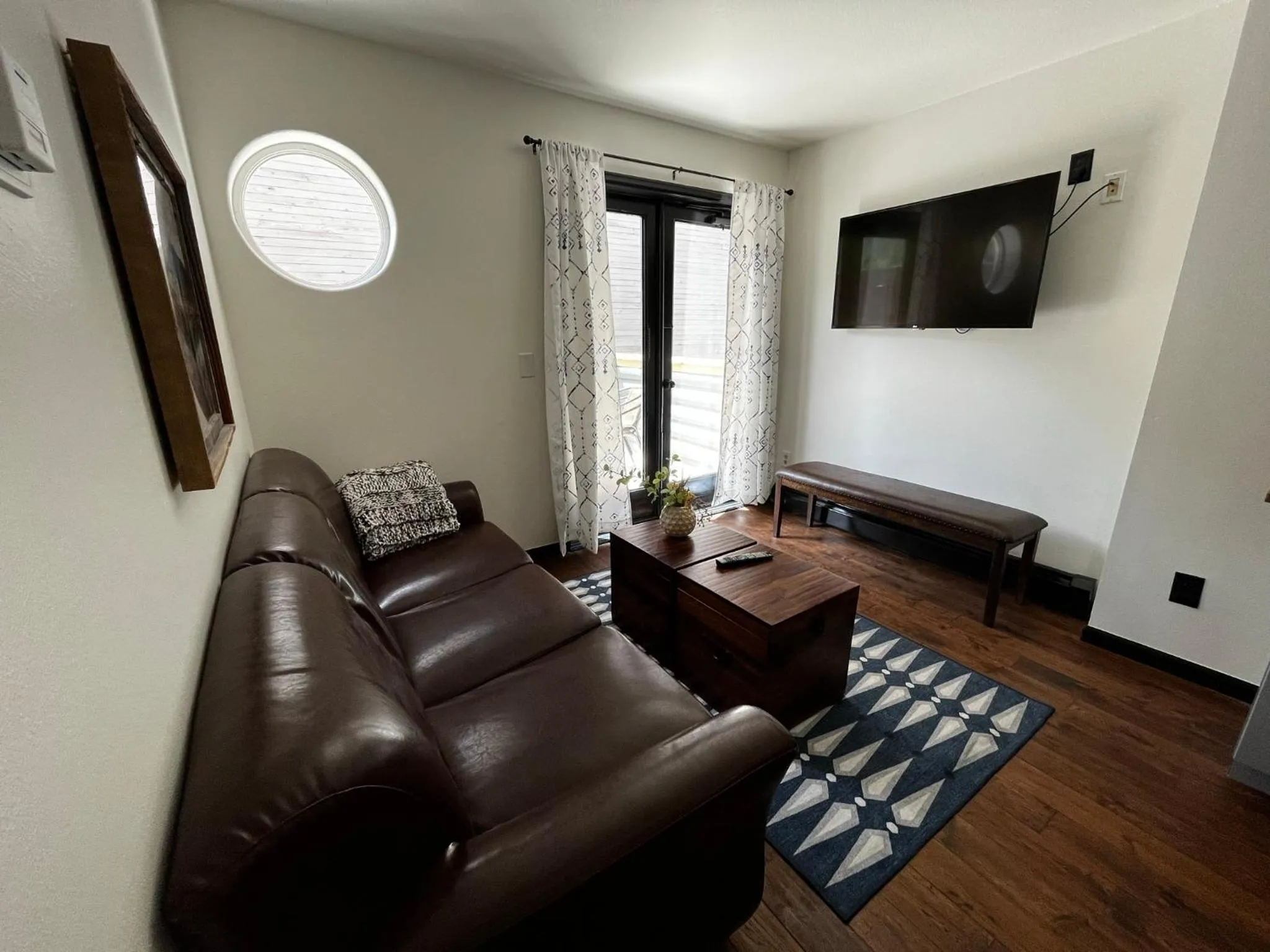 TV and multimedia in Hotel Frisco