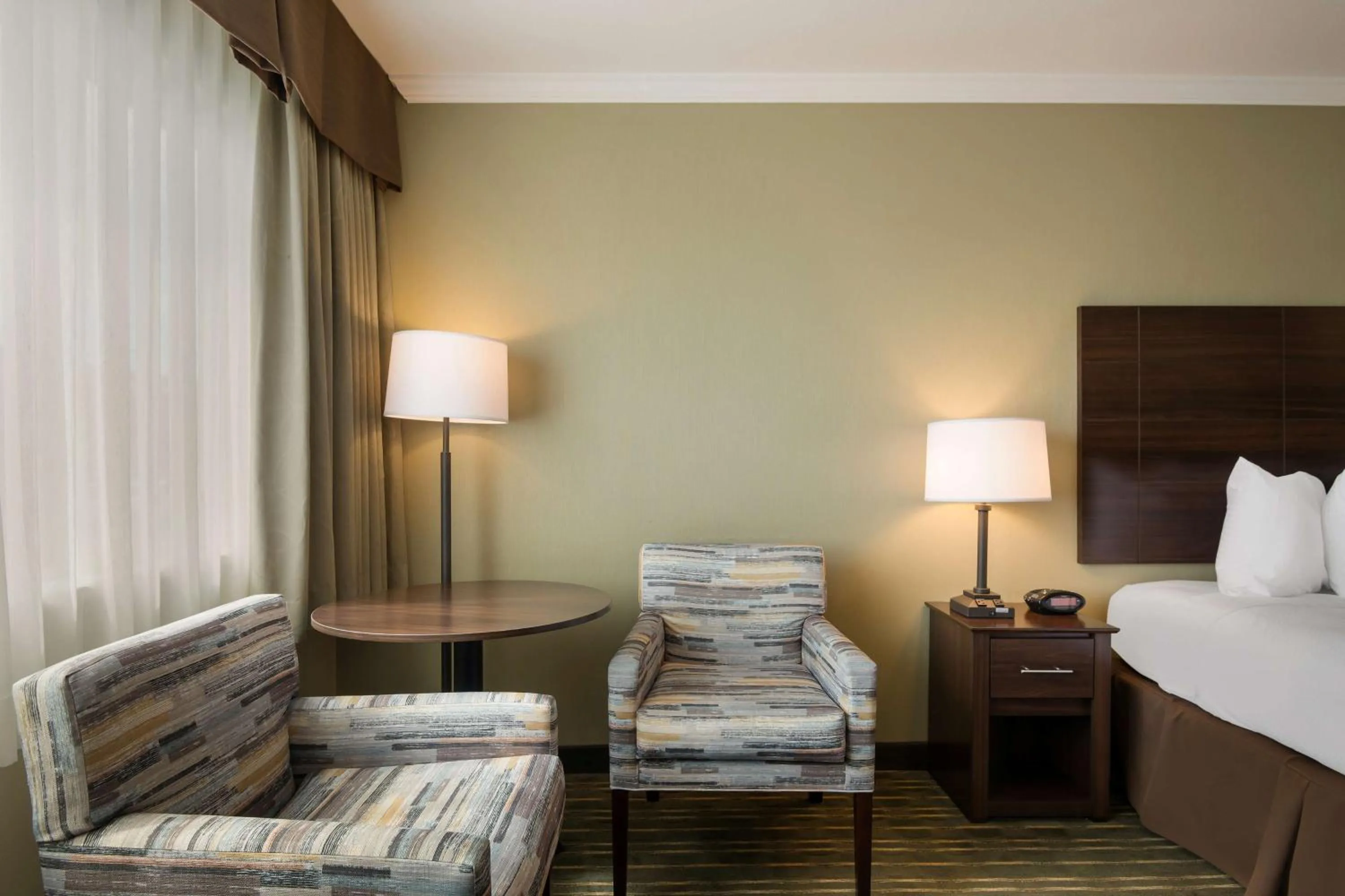 Bedroom, Bed in Best Western Holiday Hotel