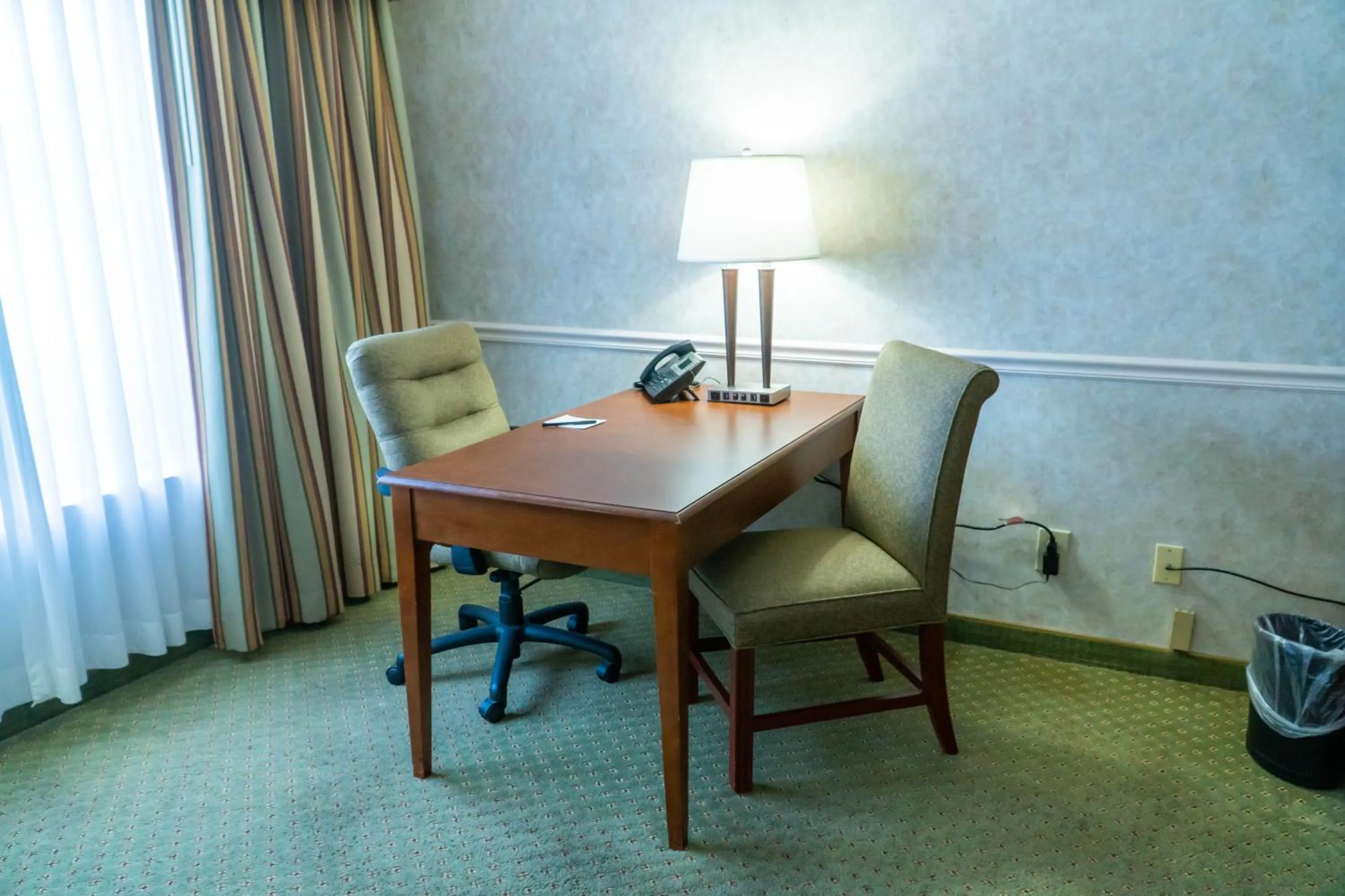 Area and facilities in Hotel Piccadilly