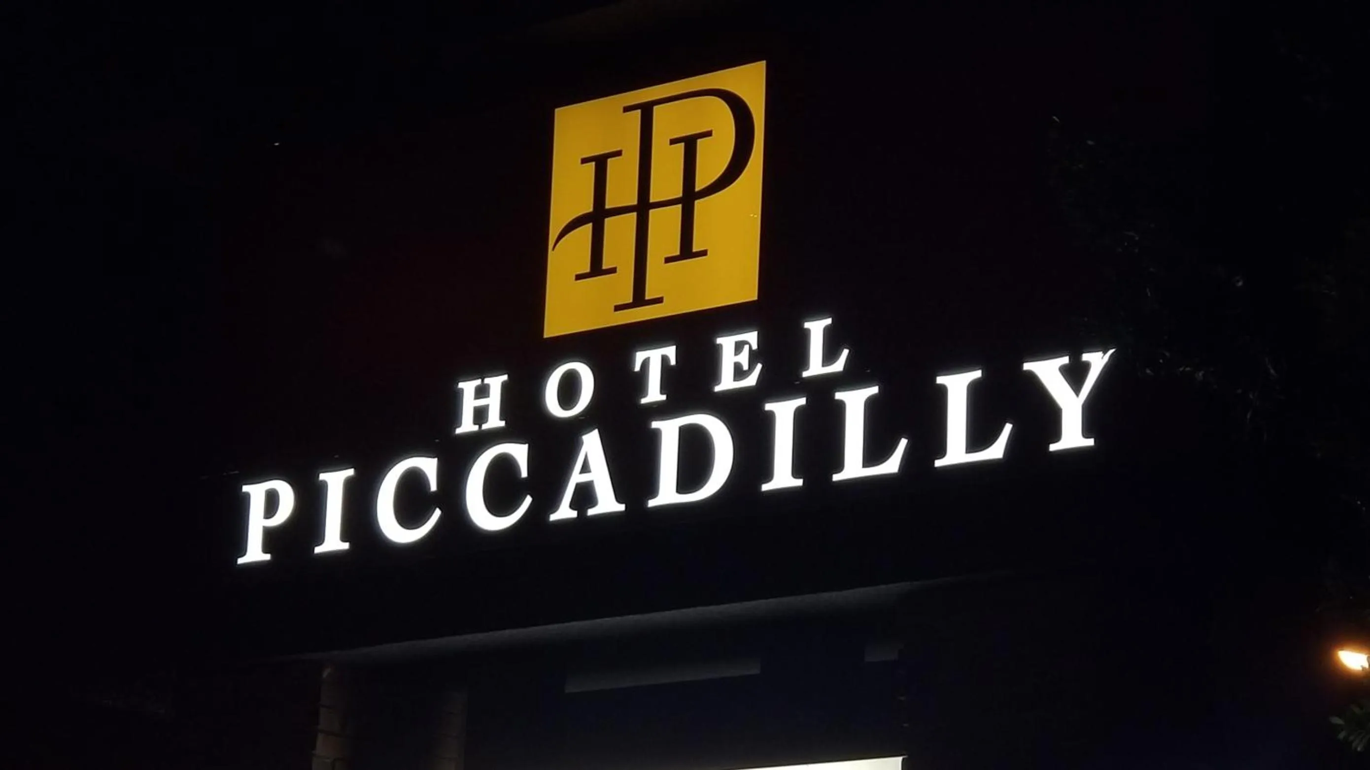 Property logo or sign in Hotel Piccadilly