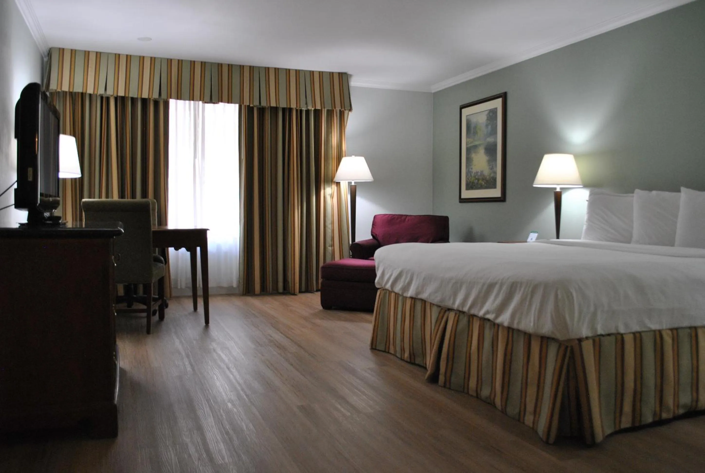 Bedroom, Bed in Hotel Piccadilly